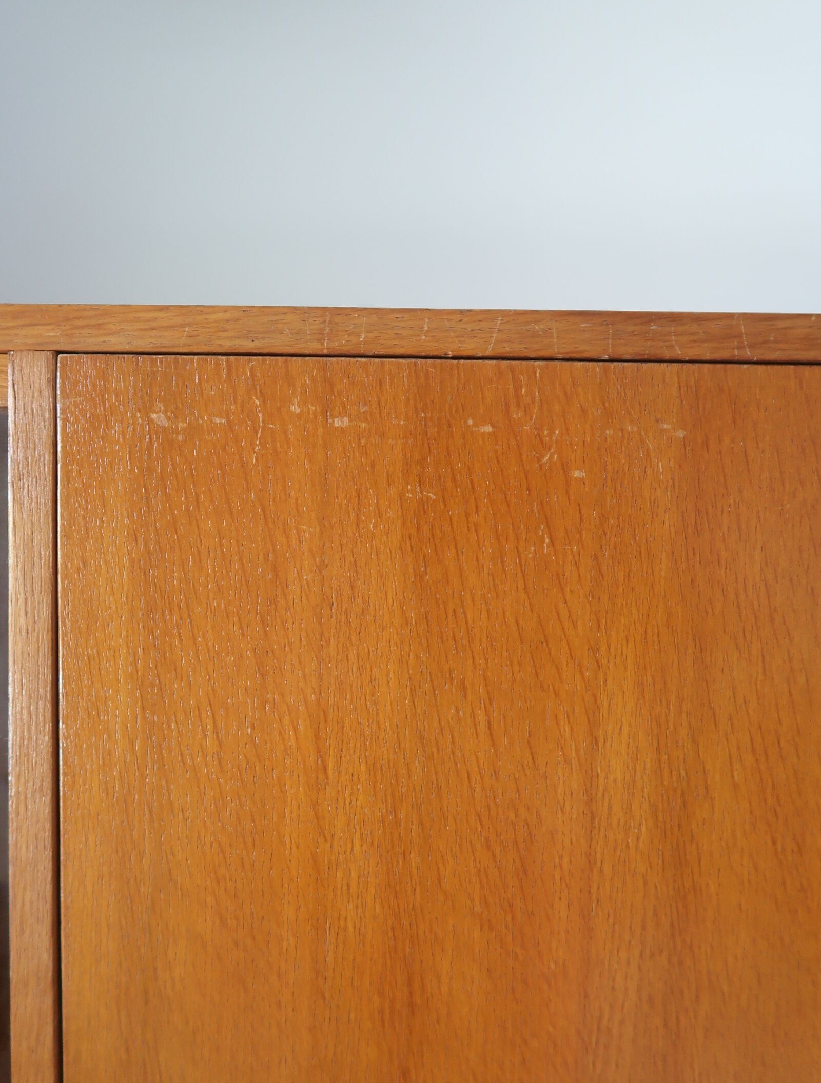 Armoire secrétaire