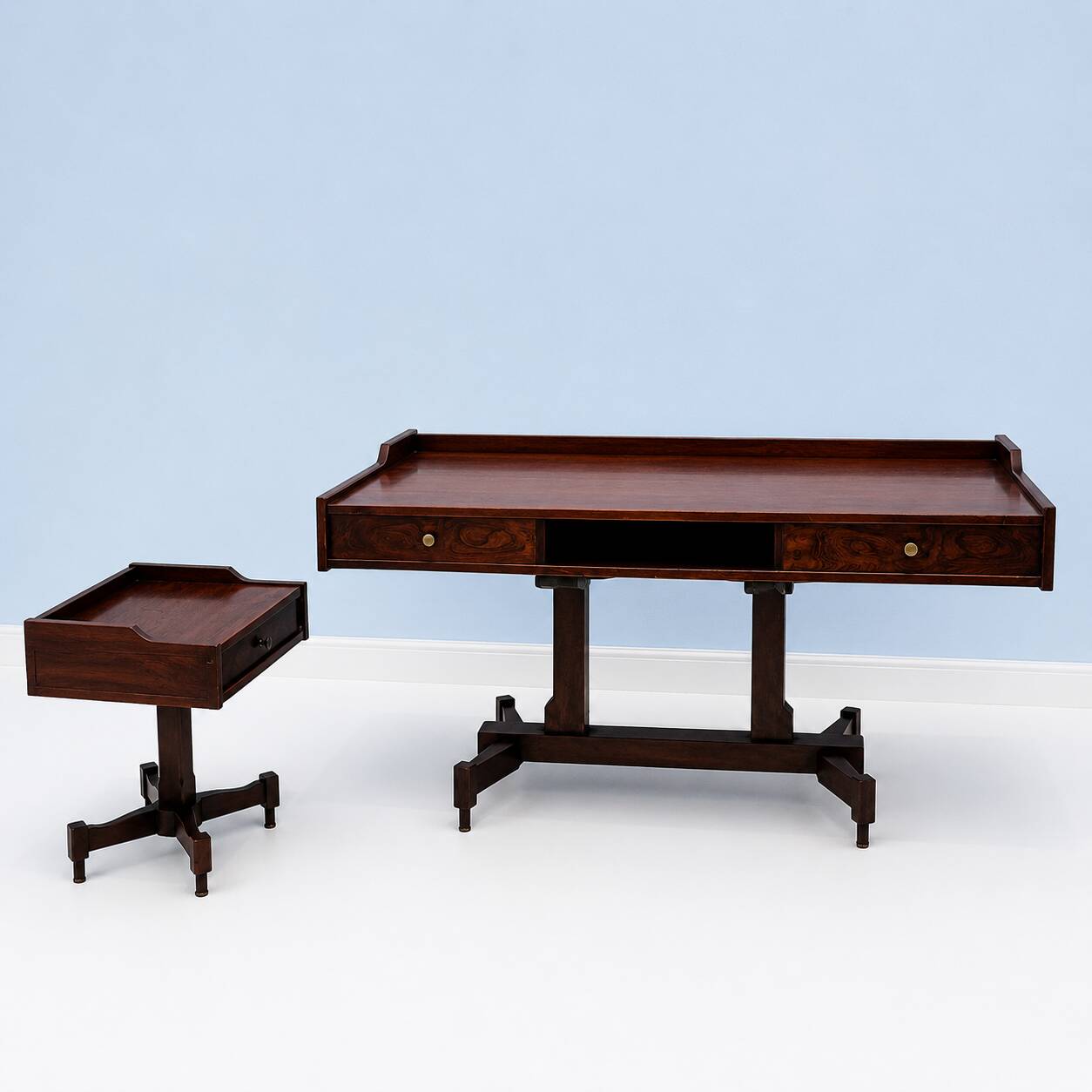 Rosewood desk by Claudio Salocchi for Sormani, Italy 1970.