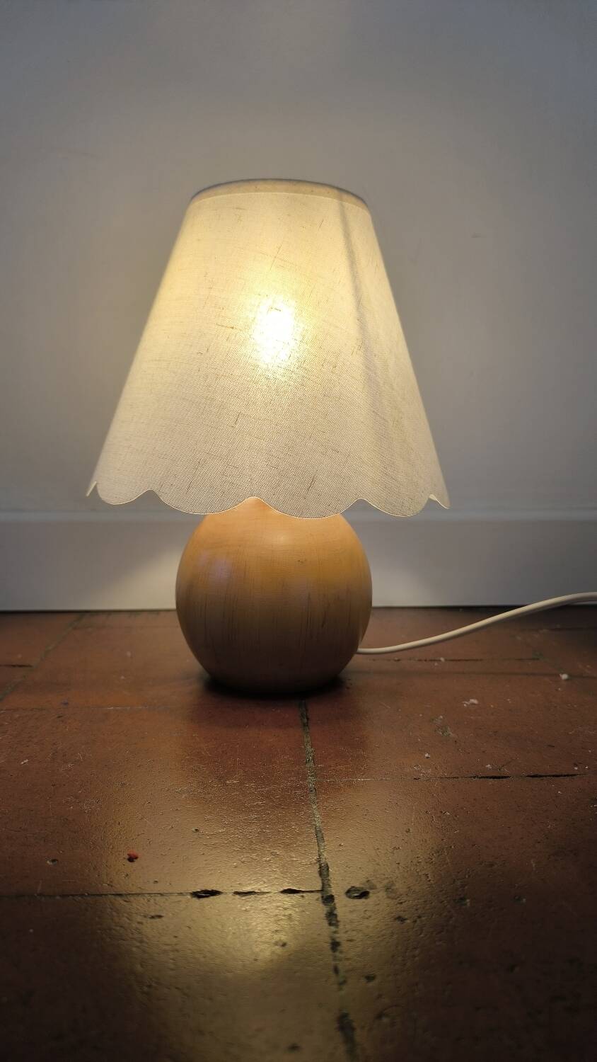Wooden ball lamp