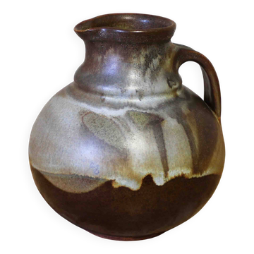 Glazed stoneware pitcher by Christophe Bonjean