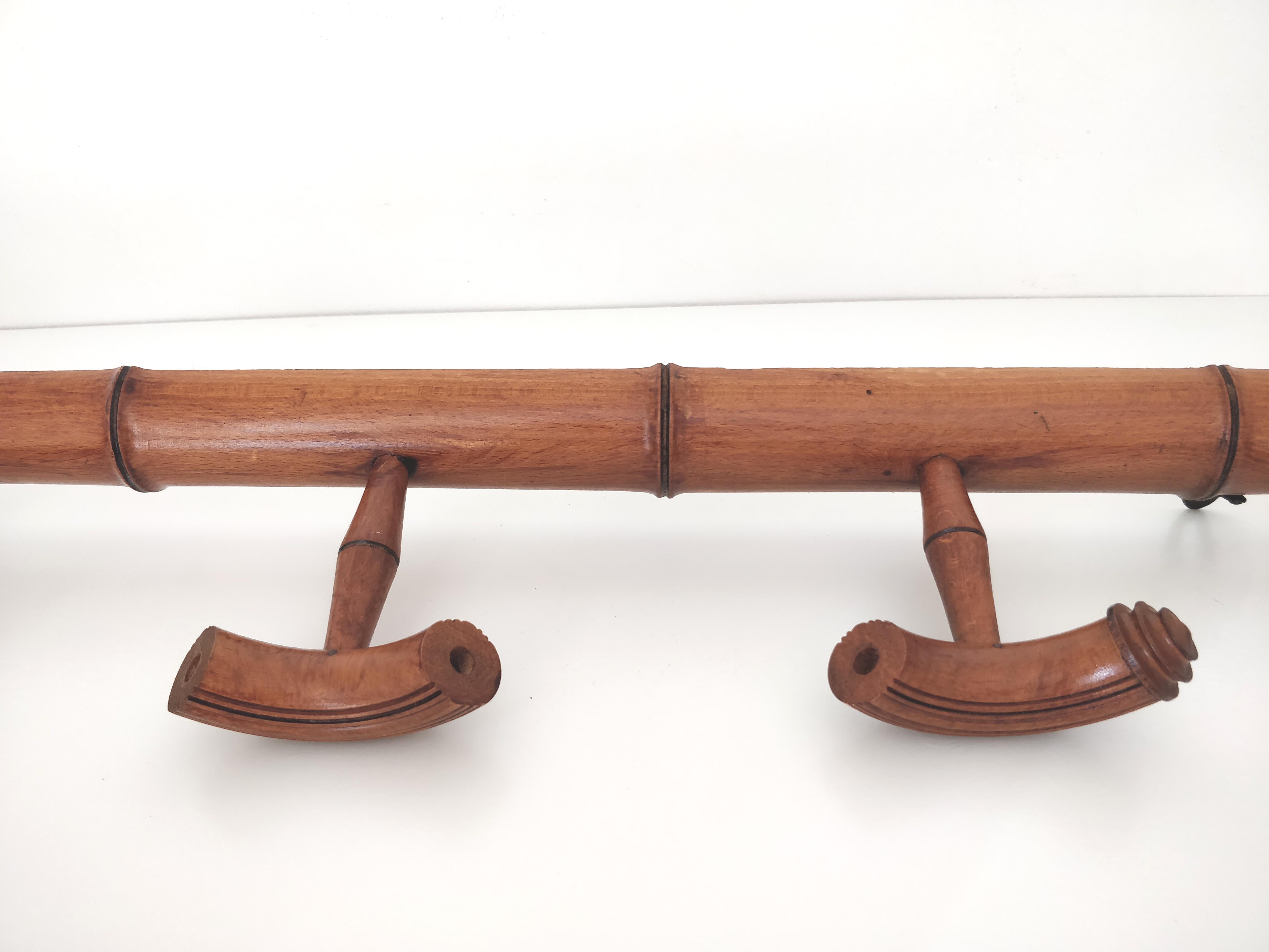 Bamboo-style wooden patère