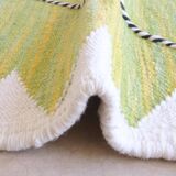 Lime green Kilim rug - 307 x 196 cm