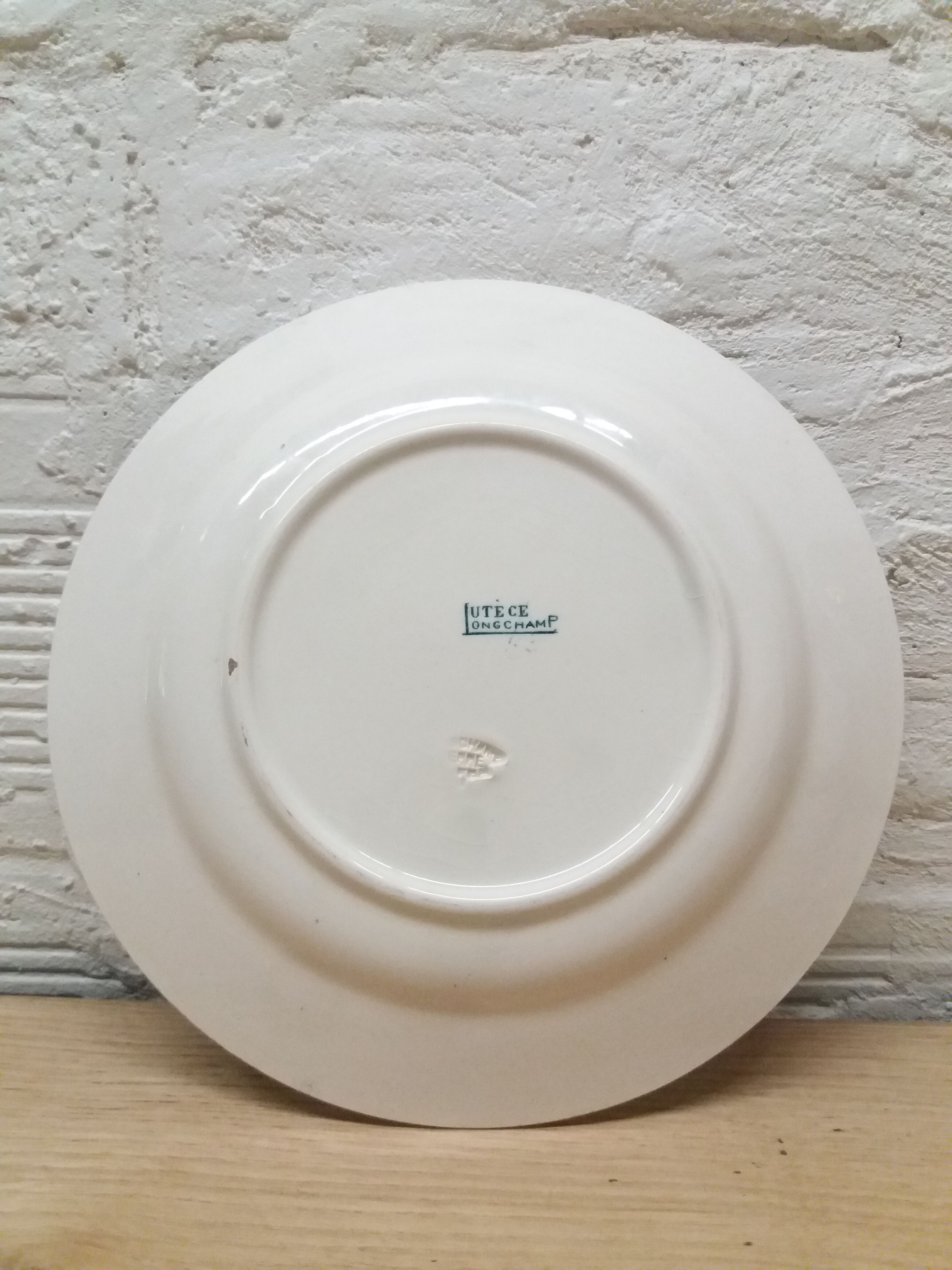 Plate Terre de Fer Longchamp