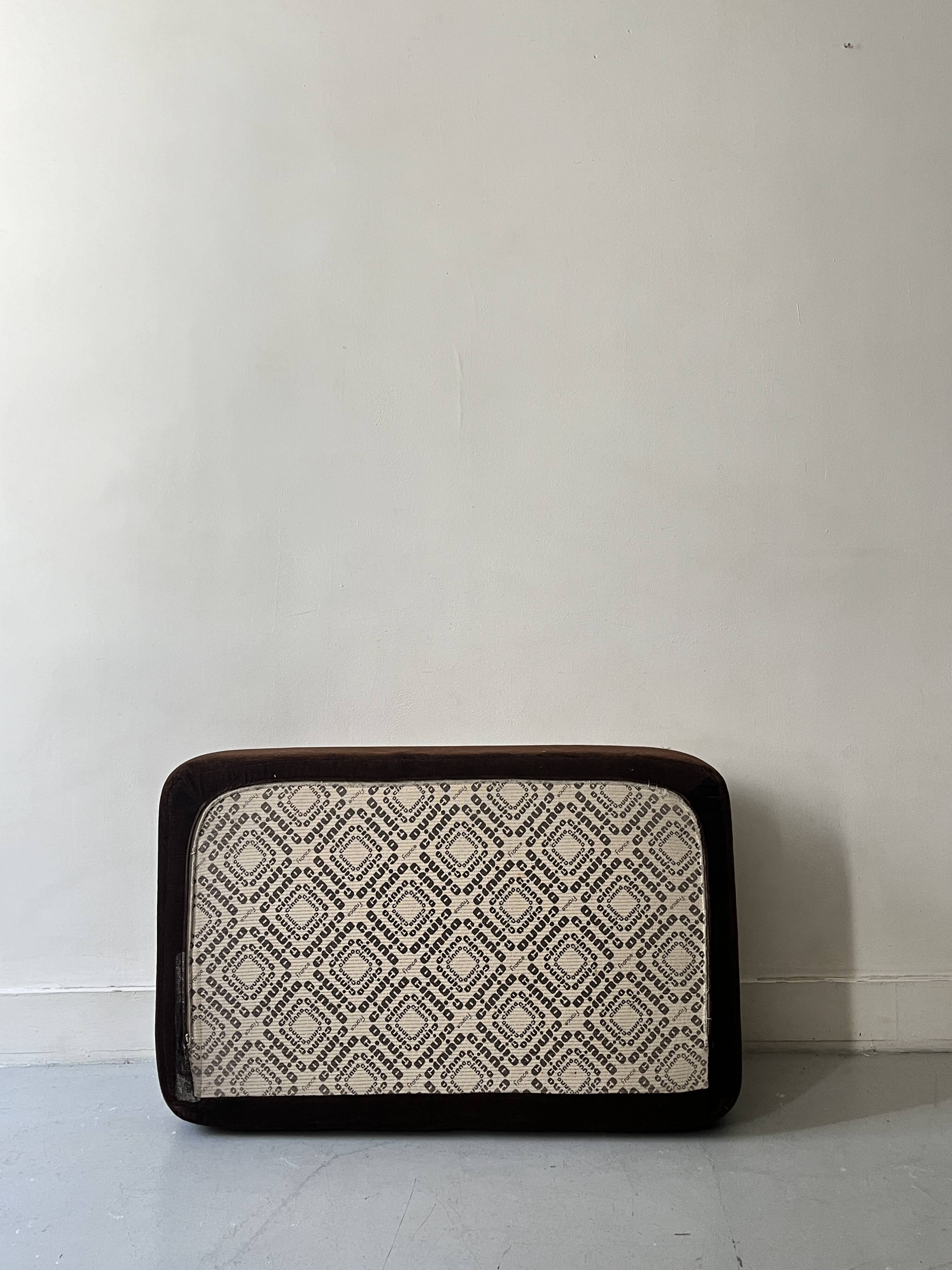 Cinna pouf in brown short velvet, Ligne roset 1970
