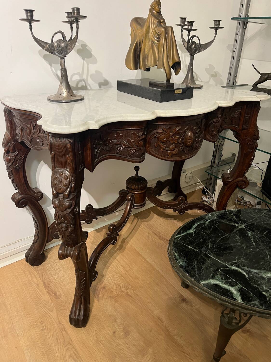 Console in carved solid oak and marble top