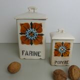 Ceramic spice pot