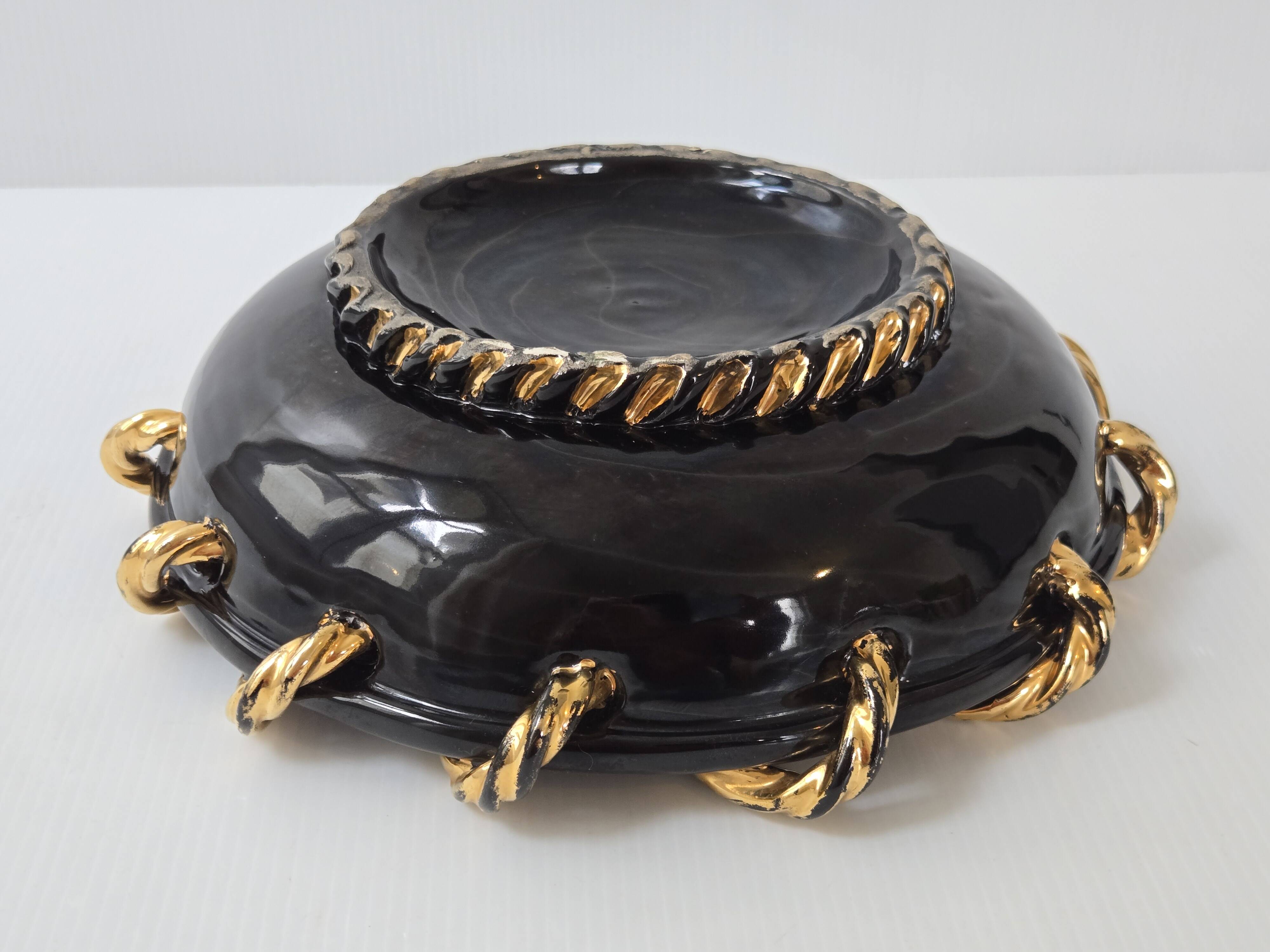 Vintage 1960s braided fruit bowl