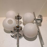 2 appliques double chromée et verre opalin 1960