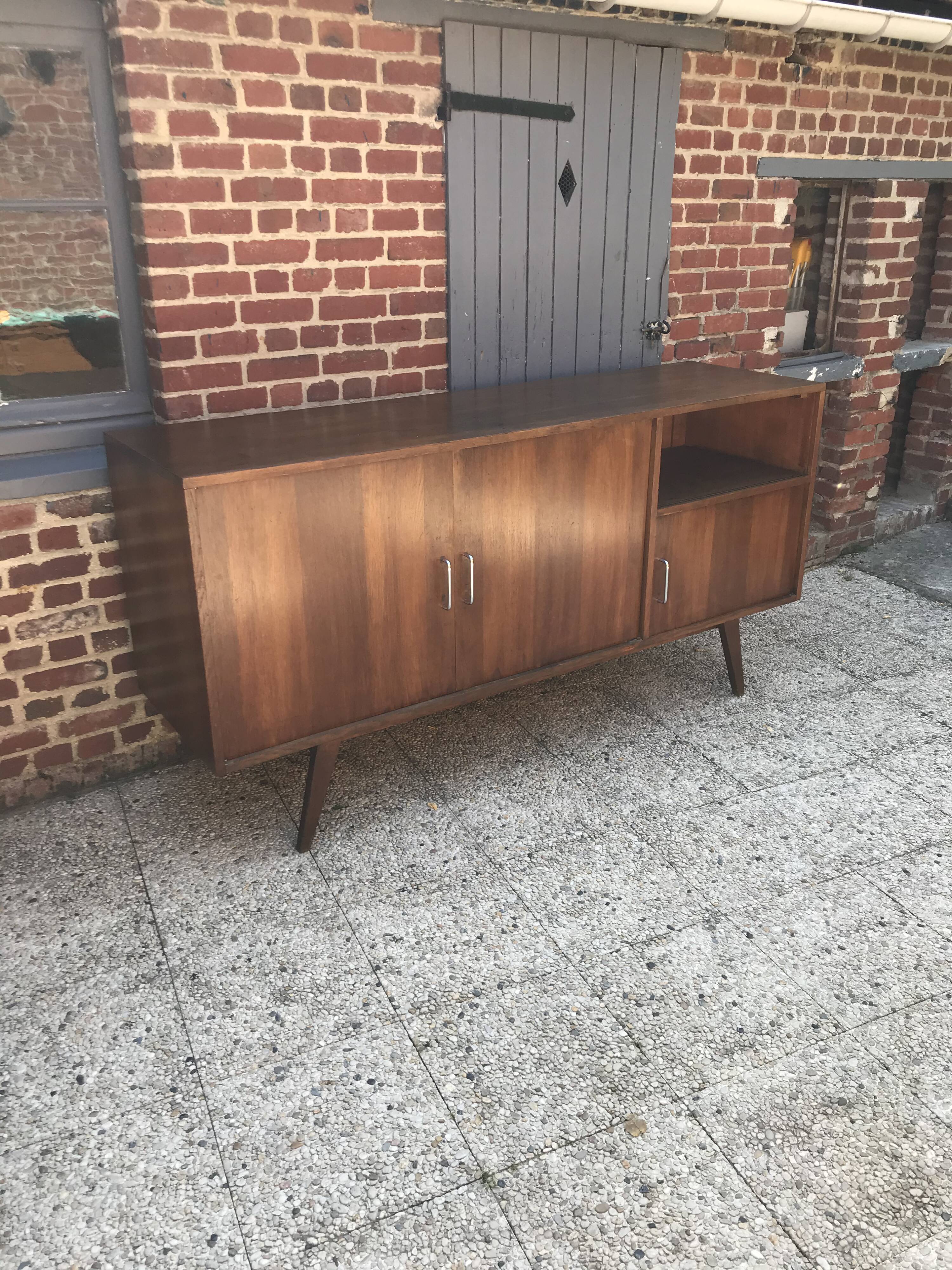 Sideboard vintage feet compass