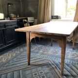 Farm table