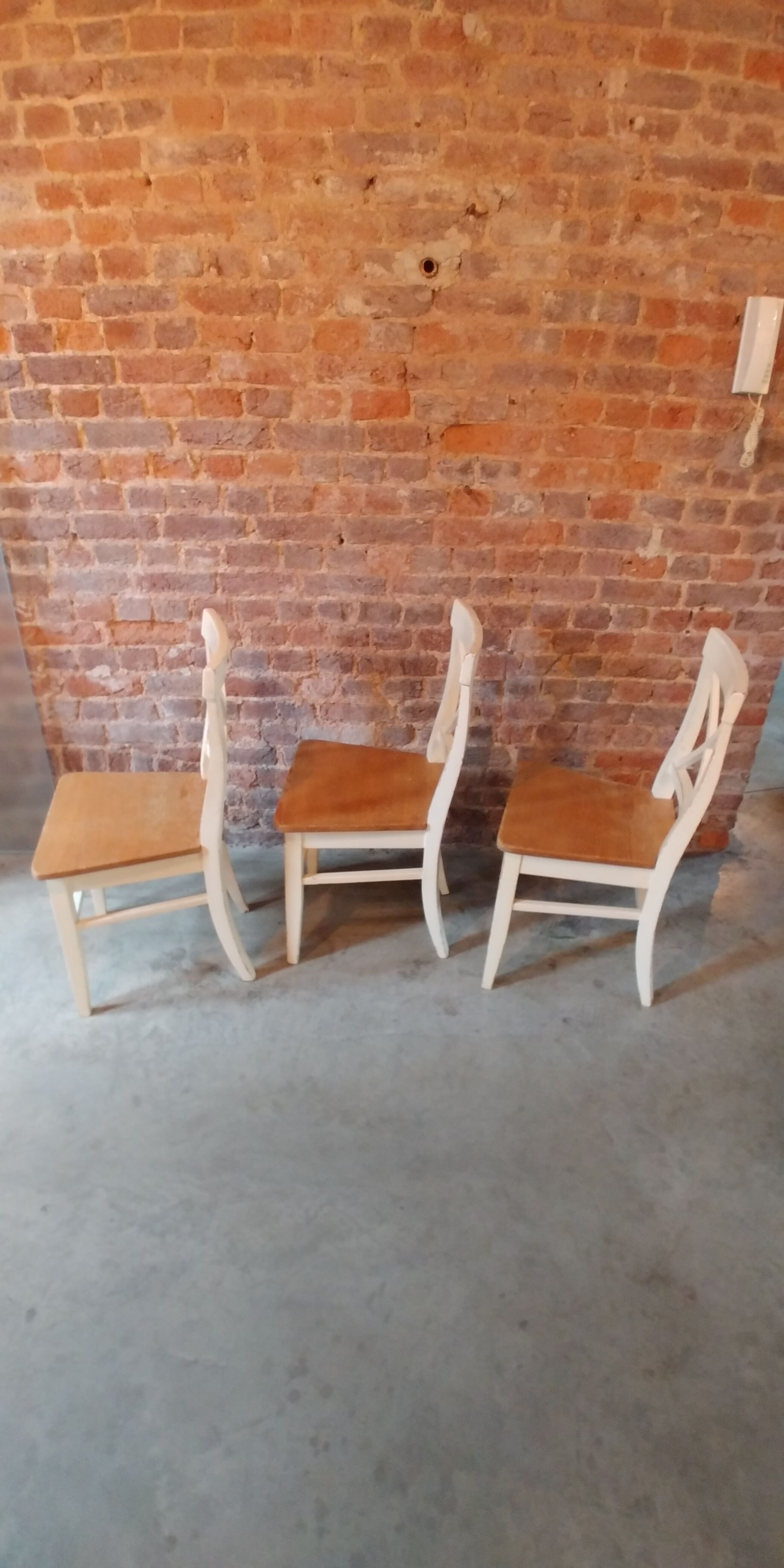 Set of 3 country chairs
