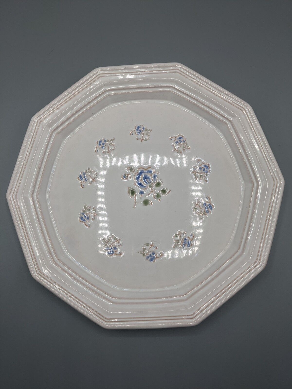 Pale pink octagonal dish, floral decoration of Niderviller - ∅ 32cm