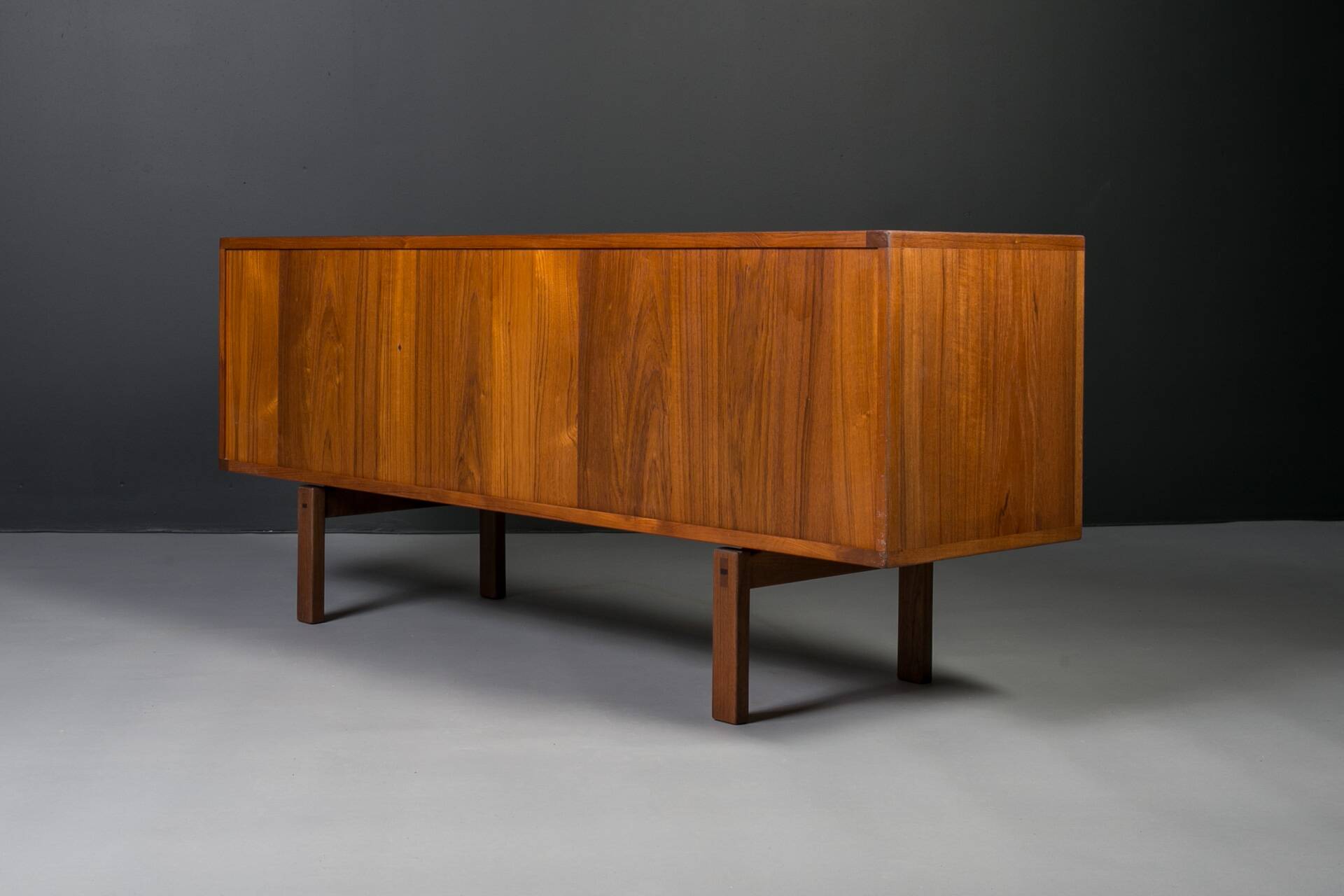 Teak sideboard corona by lennart bender for ulferts, mid century modern design