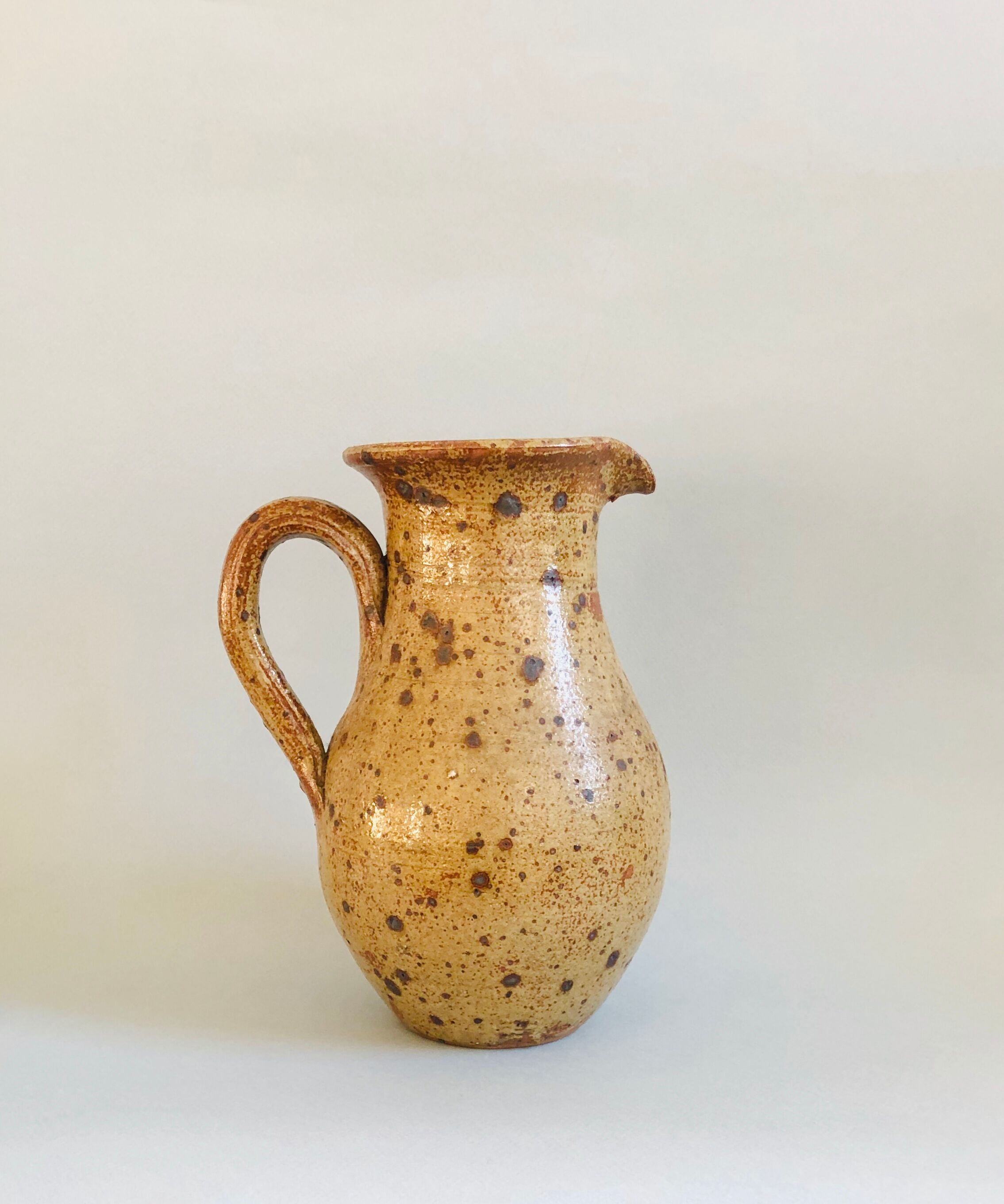 Large pyrity sandstone pitcher vase