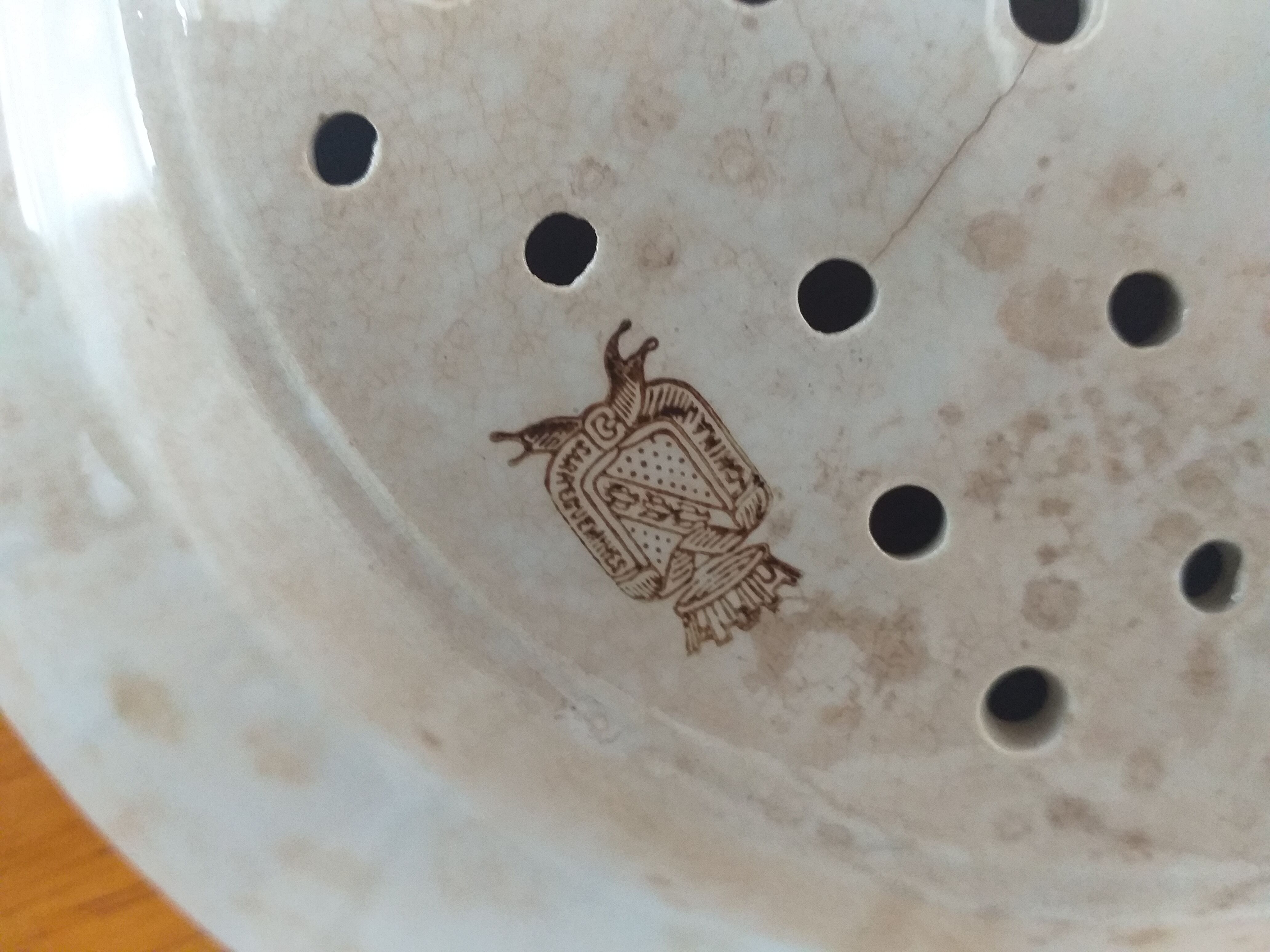 Porcelain asparagus plate/drainer