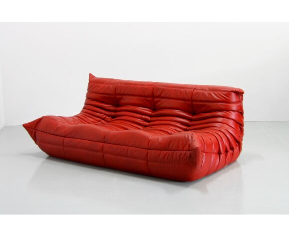 Togo sofa vintage red leather by Michel Ducaroy for Ligne Roset | Selency