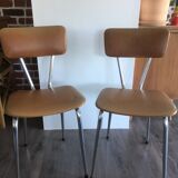 2 chairs in faux leather