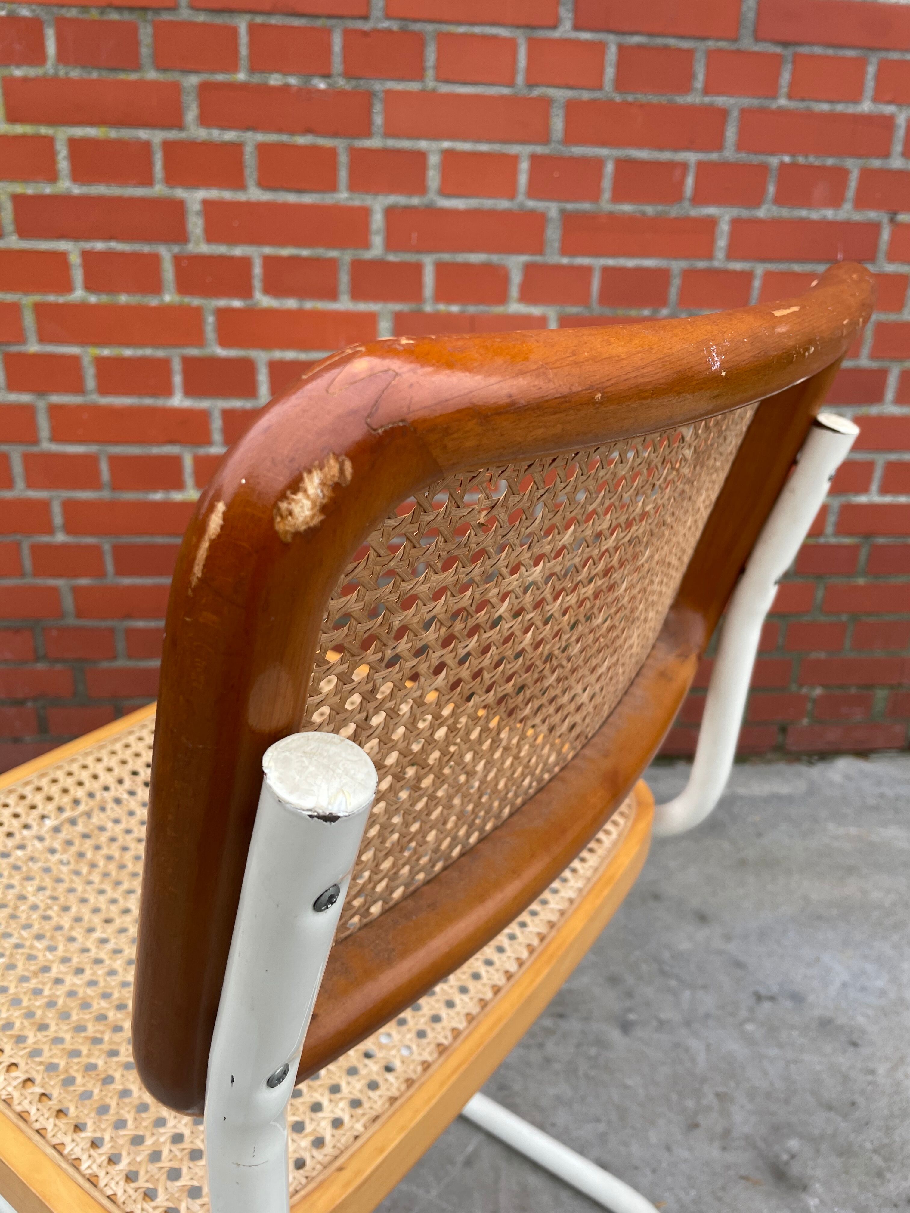 Cesca design chair b32 model white wood