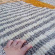 Grey Moroccan rug made of hand-woven wool - handmade rug - 252 x 163