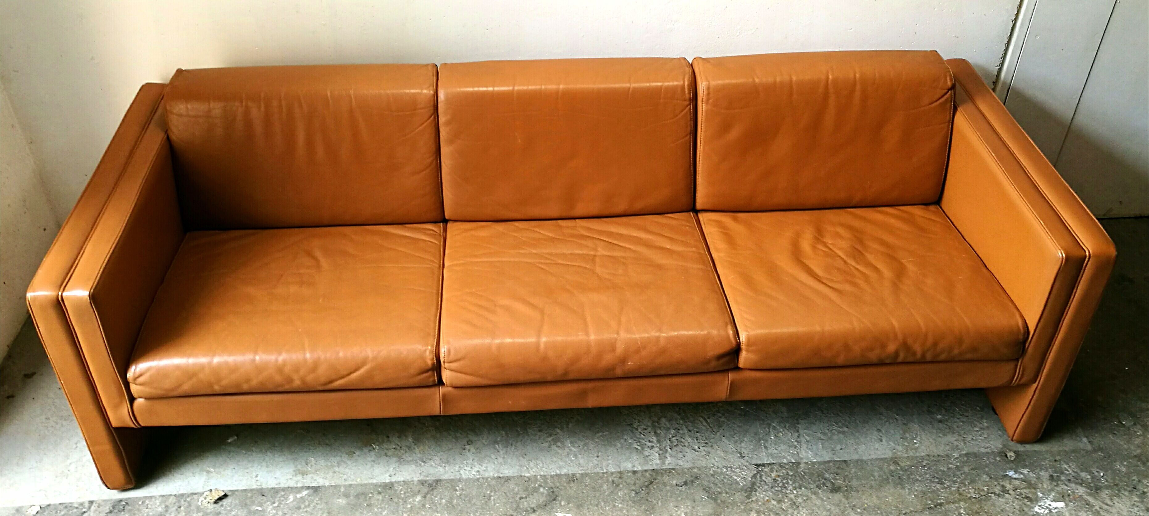 Canapé 3 places mobilier international cuir années 70-80