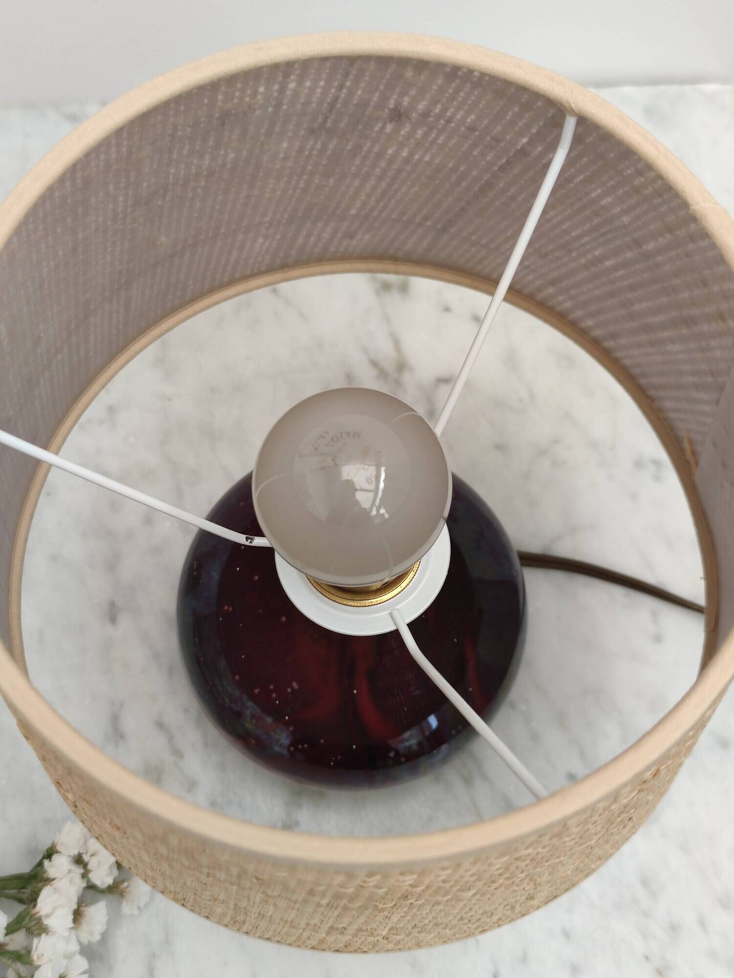 Lamp in varnished sleet