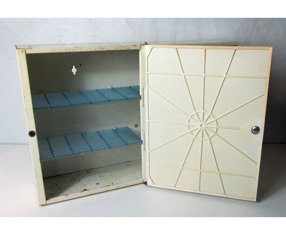 Vintage Metal Medicine Cabinet Selency Vintage Metal Medicine Cabinet Selency, Metal Medicine Cabinet Vintage