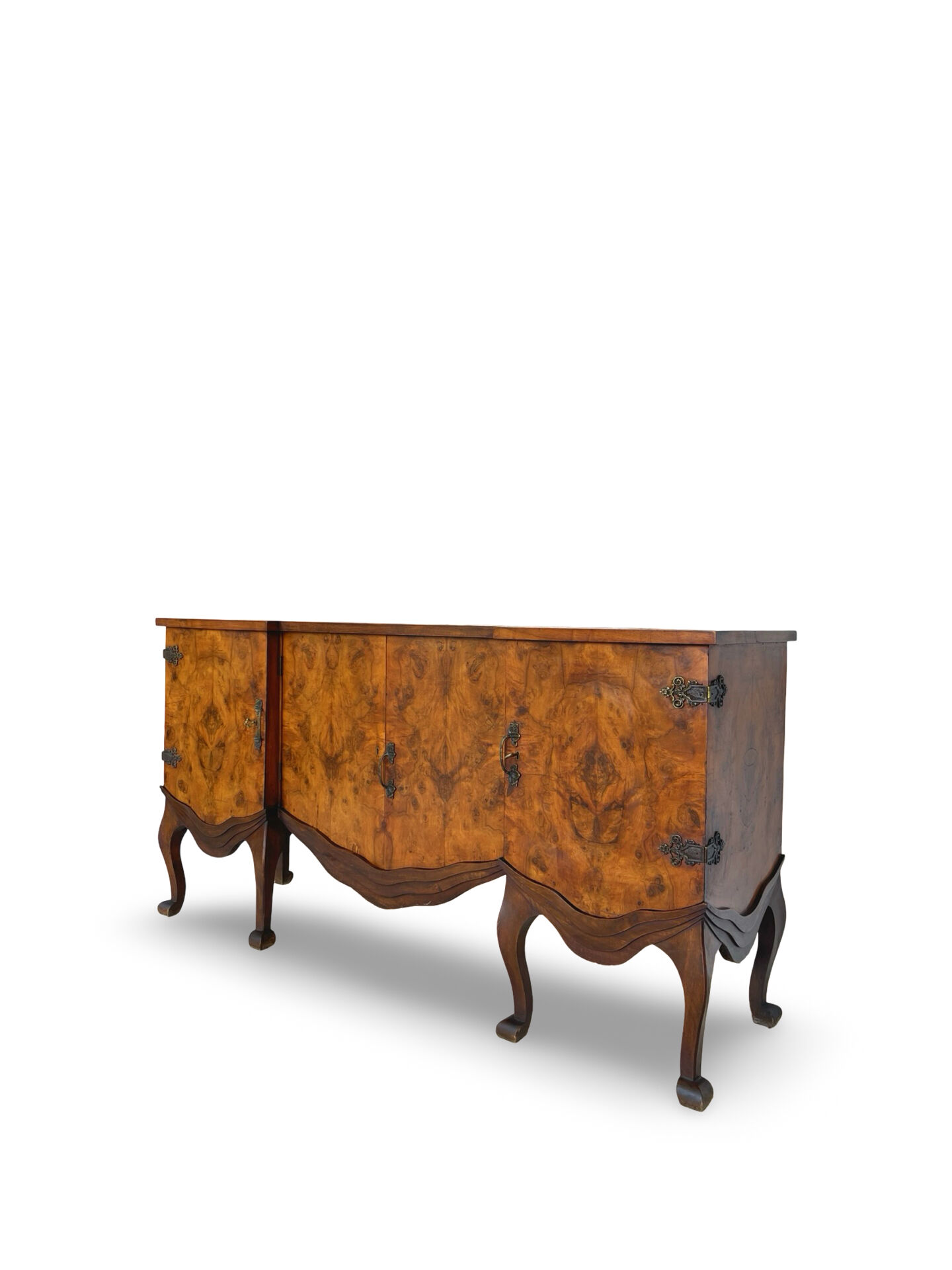 Walnut buffet, antique Italian, 1930s.