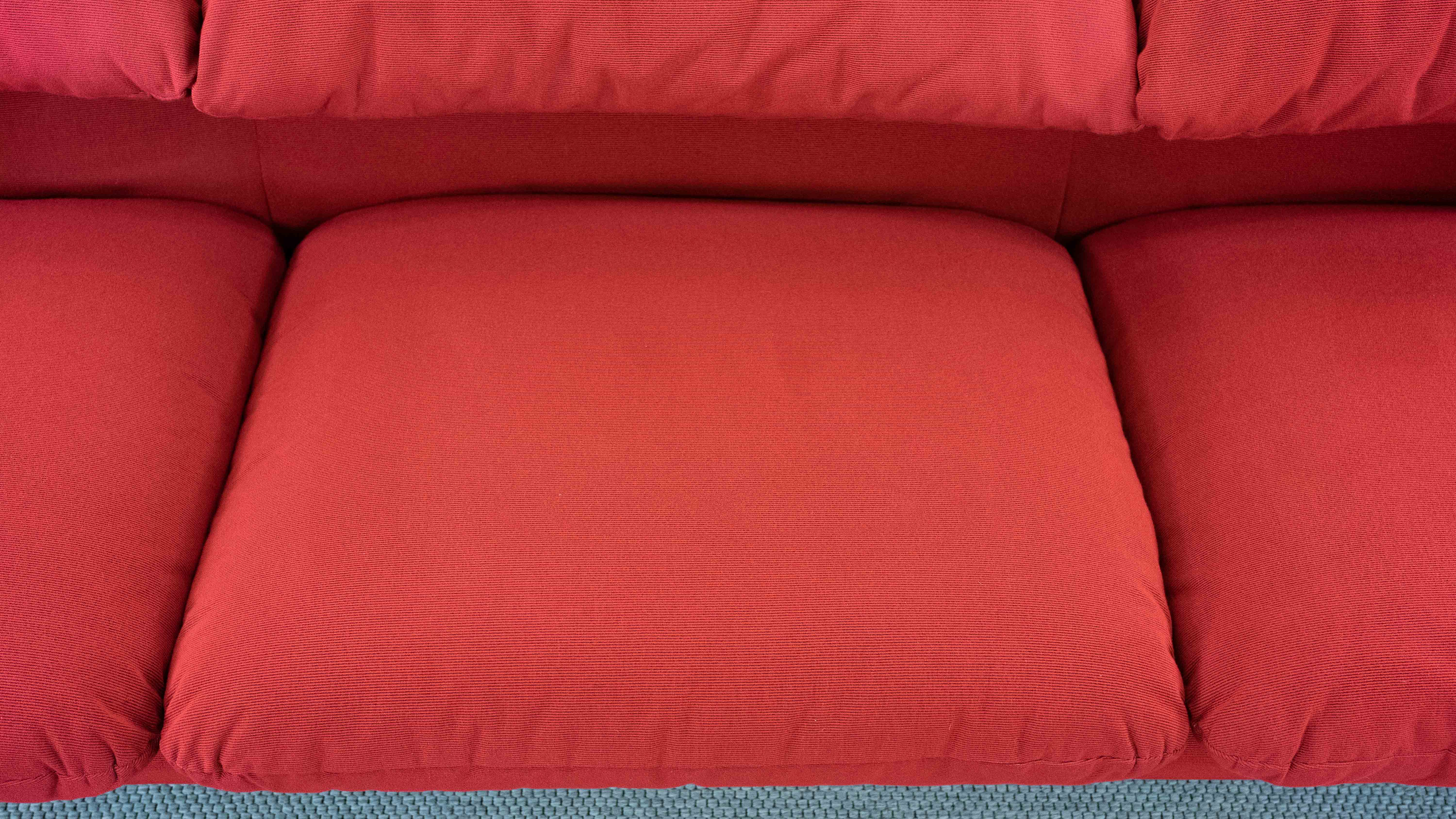 Maralunga 3-seater Sofa red by Vico Magistretti for Cassina, Italy