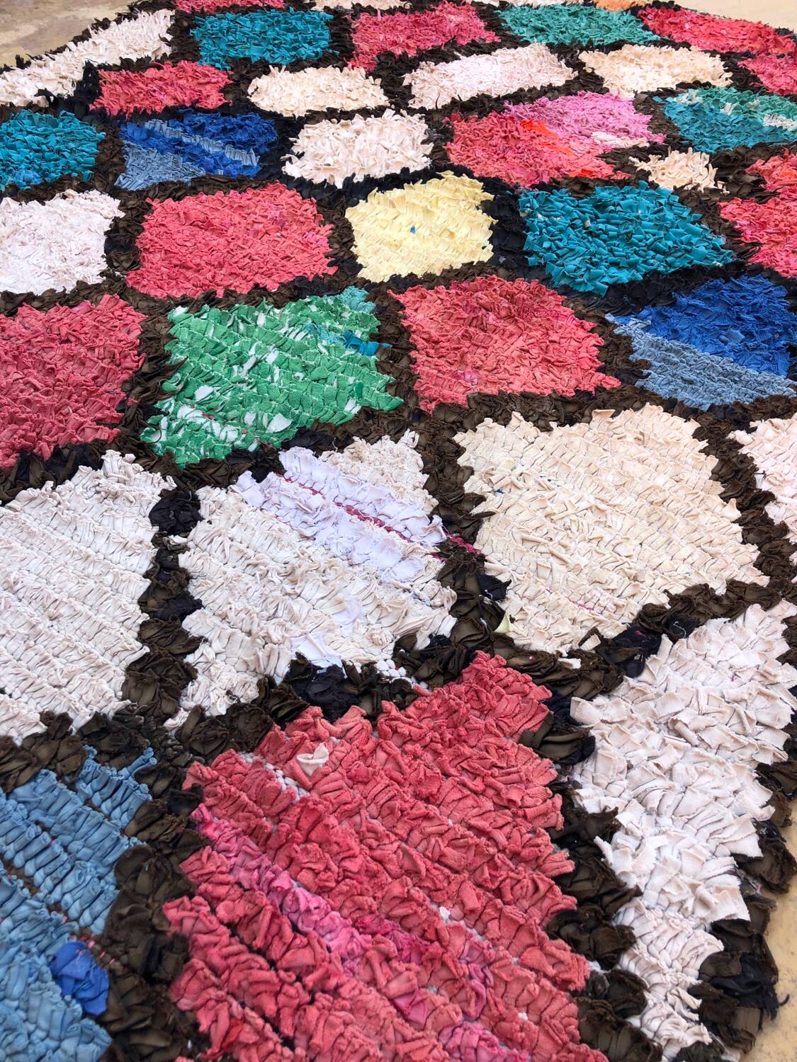 Lysa Badi rug 130x195cm