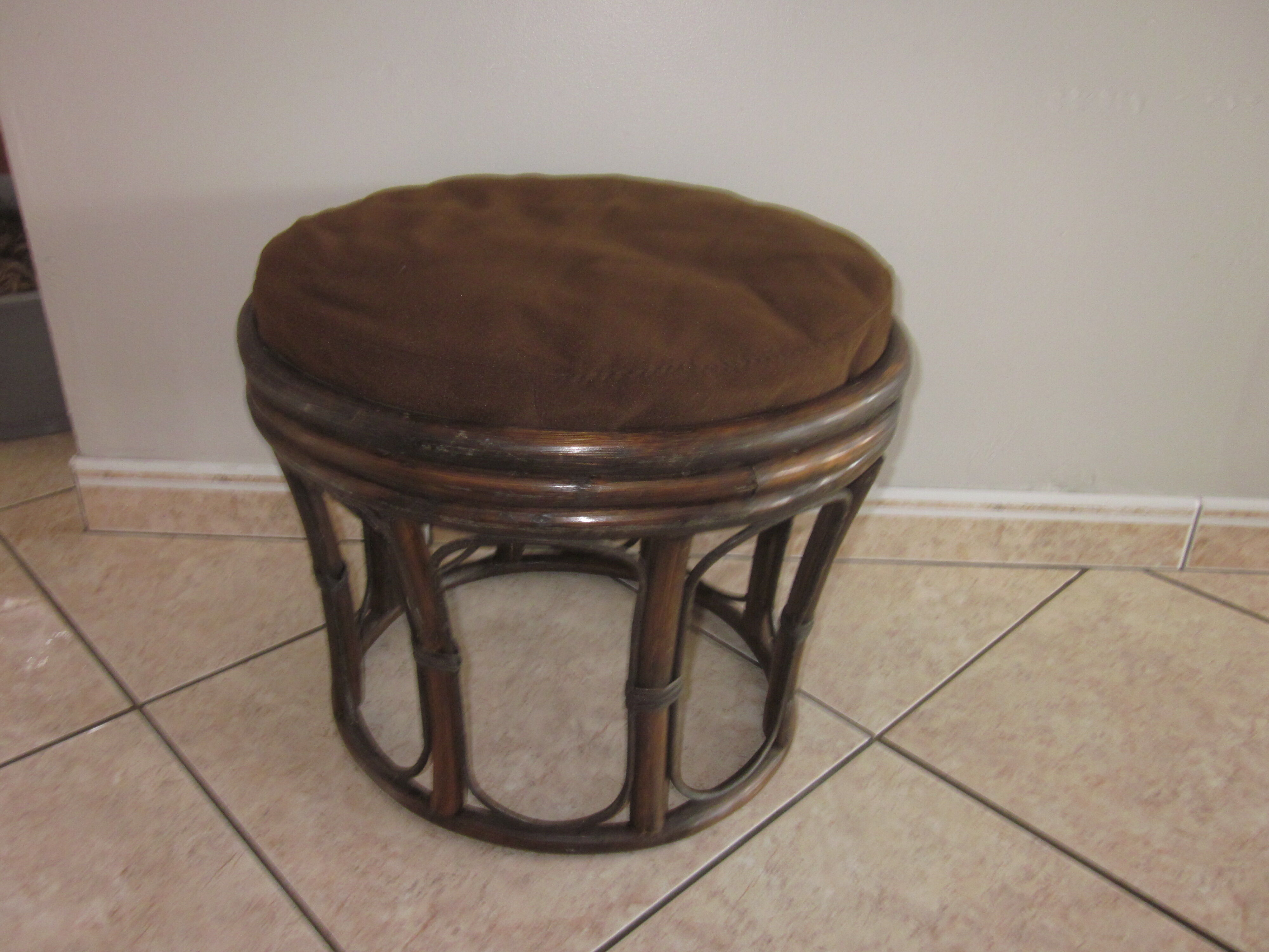 Pouf en rotin