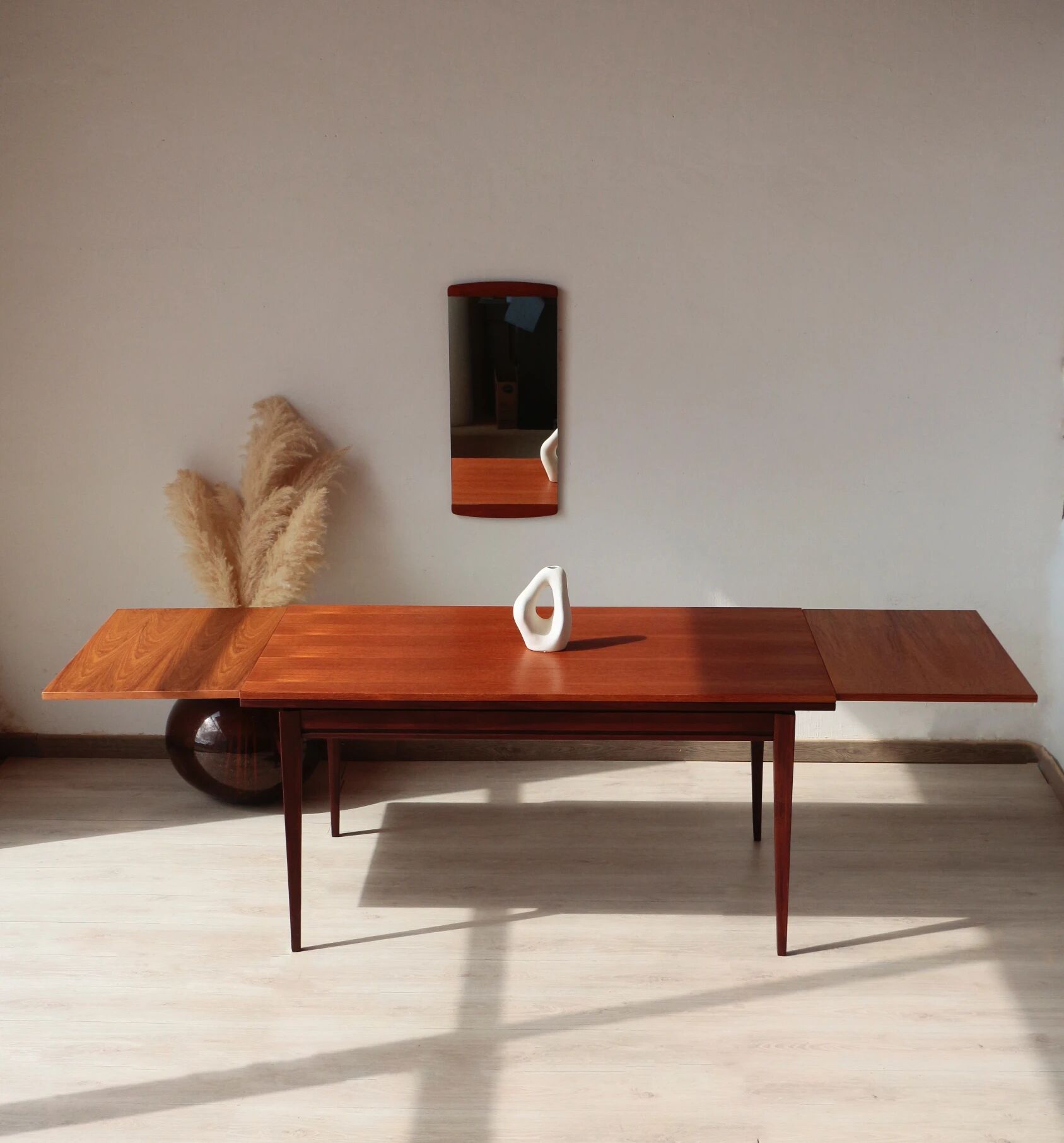Vintage teak and afromosia dining table – extendable Scandinavian design