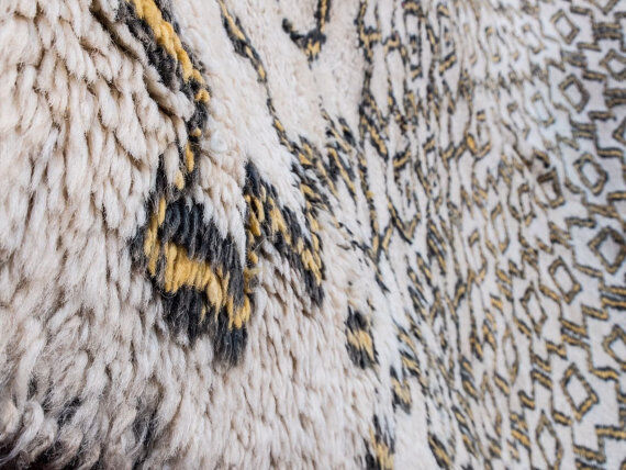 Beniourain, 308 x 176 authentic hand made wool rug