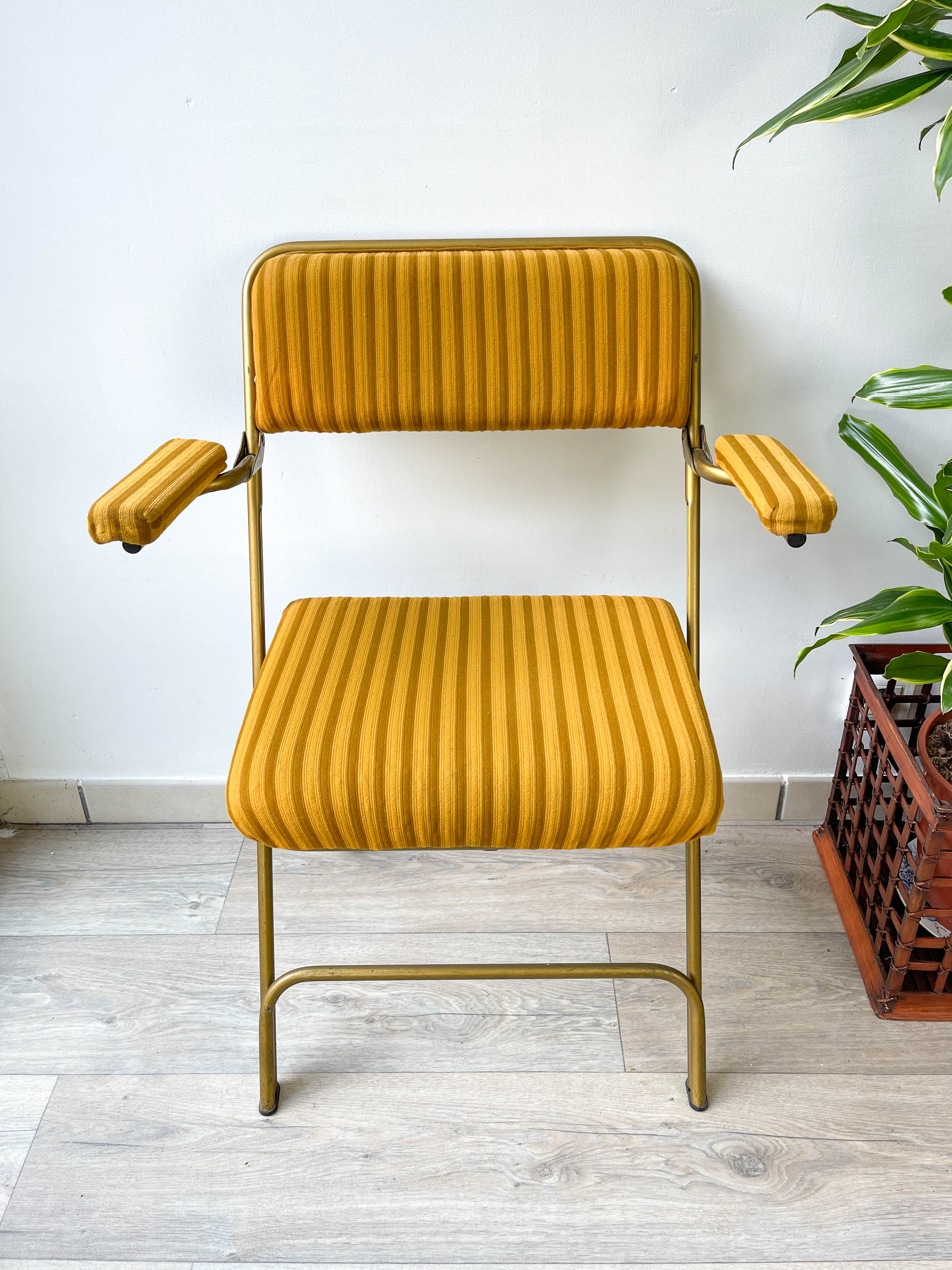 Vintage folding chair LAFUMA gold striped yellow fabric