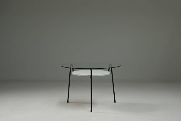 Table “Mug” par Wim Rietveld pour Gispen, années 1950, Pays-Bas.