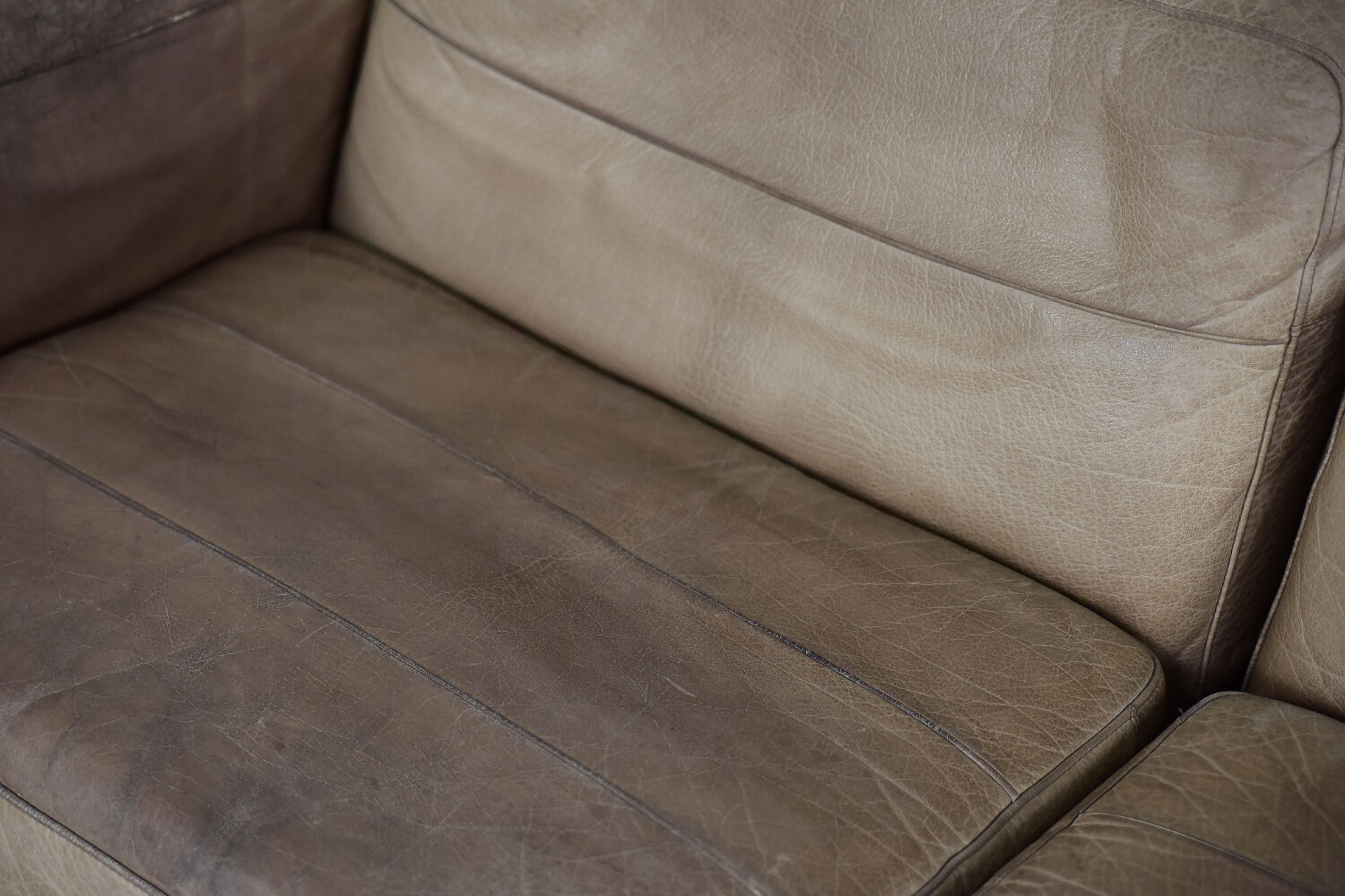 Vintage scandinavian mid-century modern leather and oak sofa, 1970s