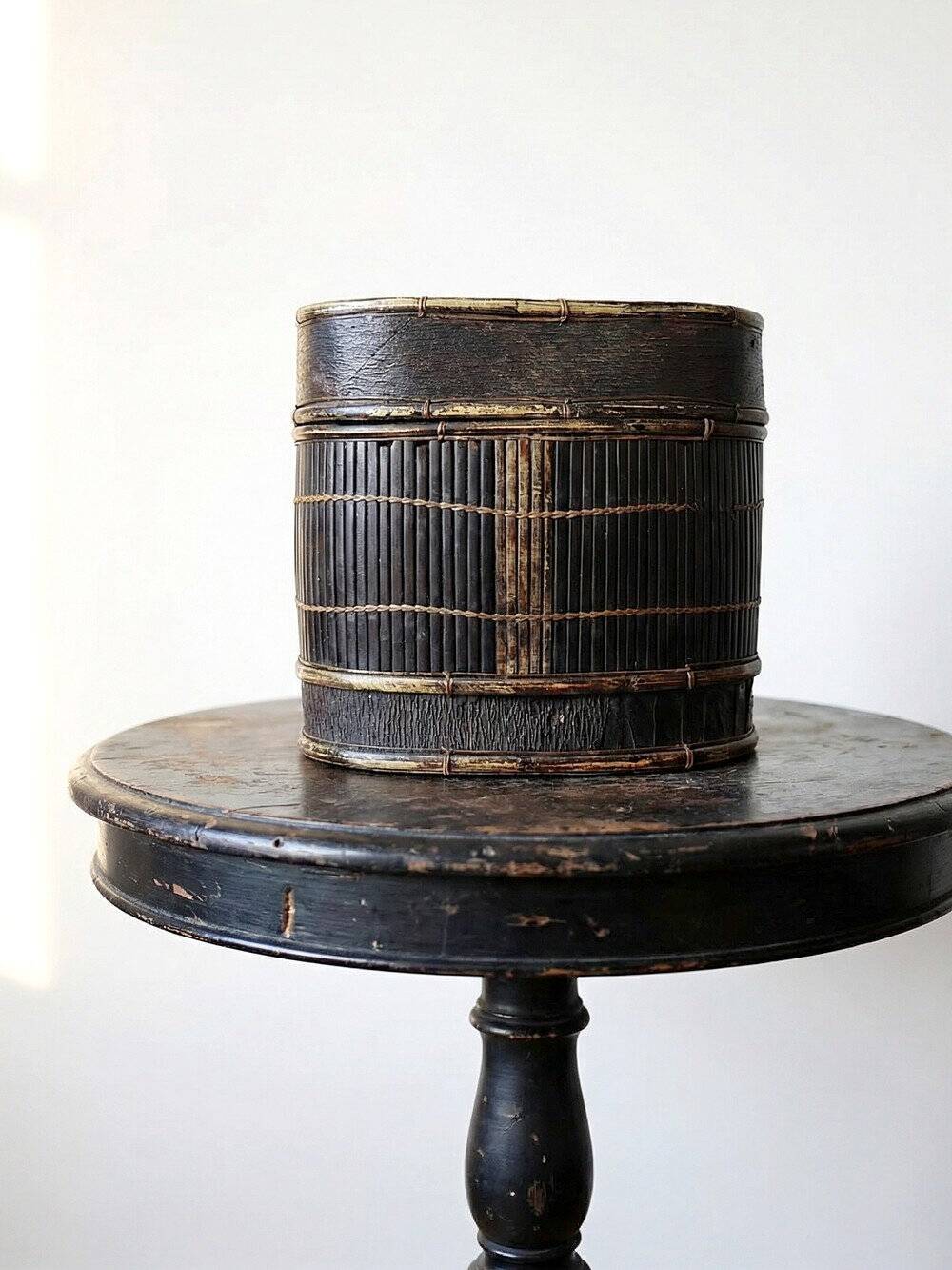 "Tampung" box, bamboo and leaf Indonesia, Lombok early 20th century