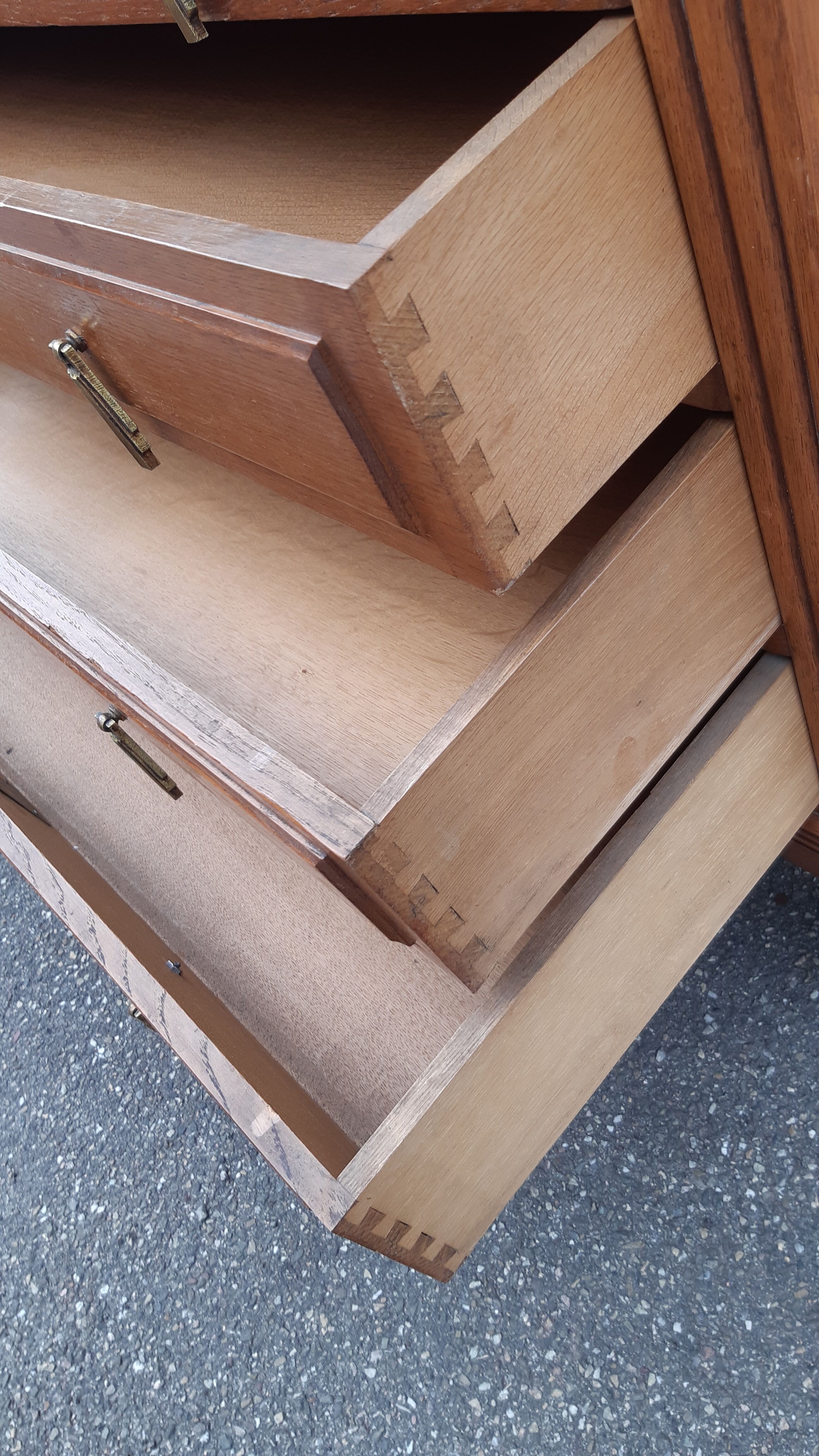 Oak and marble dressing table chest of drawers