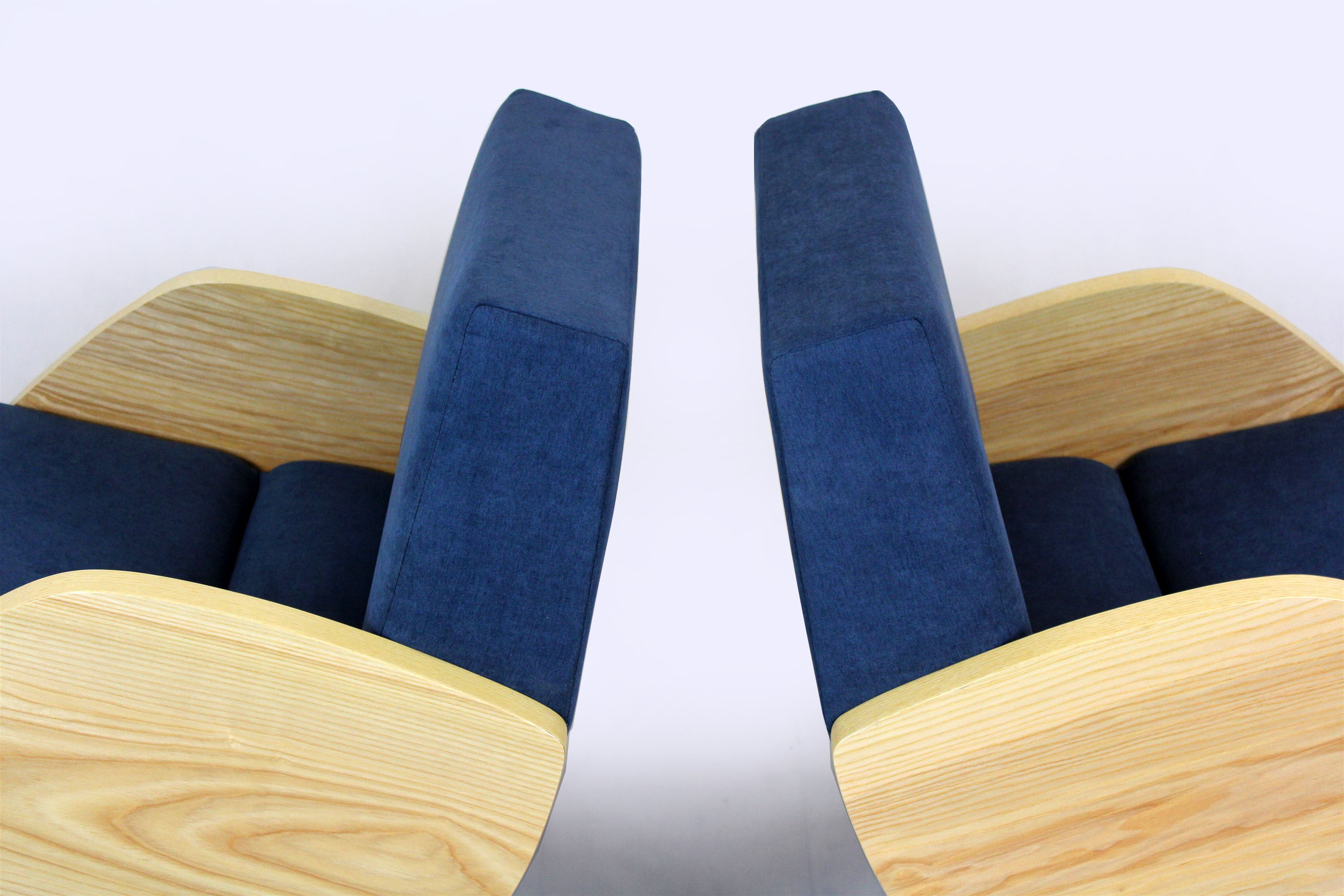 Mid-century r-360 ash armchairs by Janusz Różański, 1960s, Set of 2