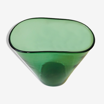 Glass vase blows green empoli