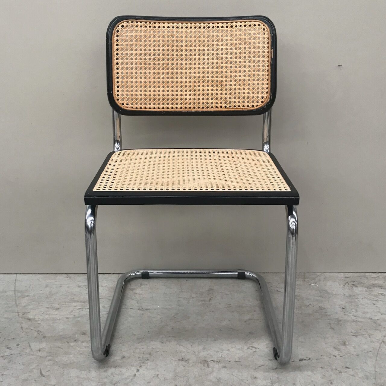 Set of 4 black Cesca Breuer chairs B32