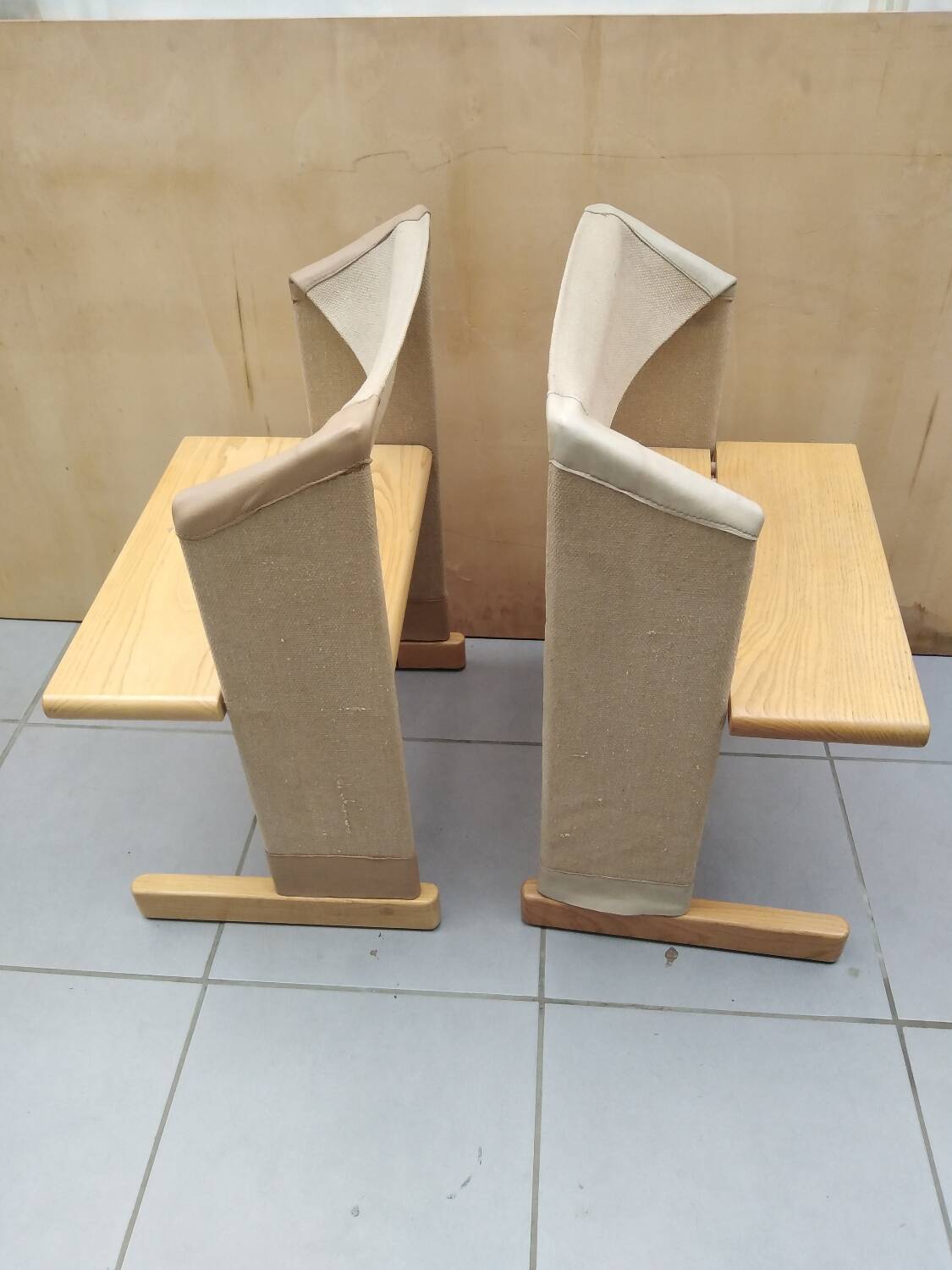 Italian chairs Due Sedie 'Canossa' by Gigi Sabadin