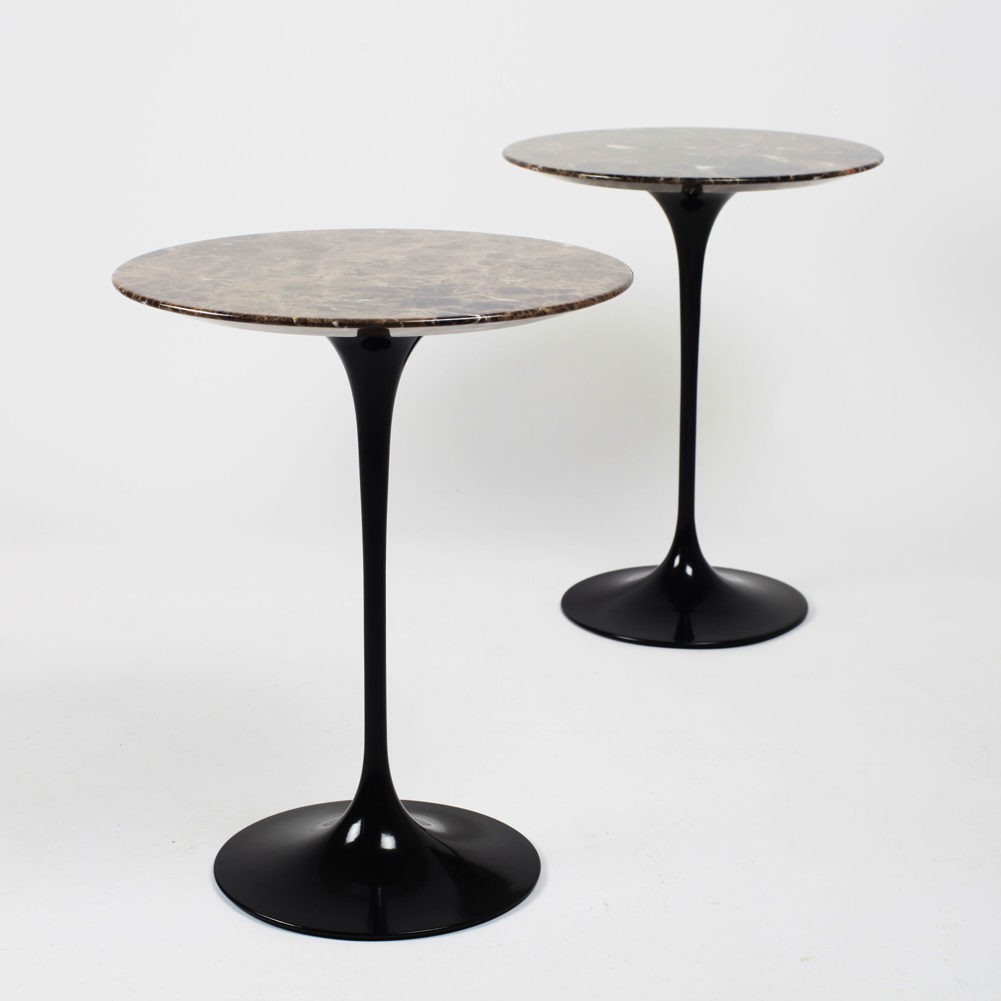 Pair of pedestal tables by Eero Saarinen for Knoll International