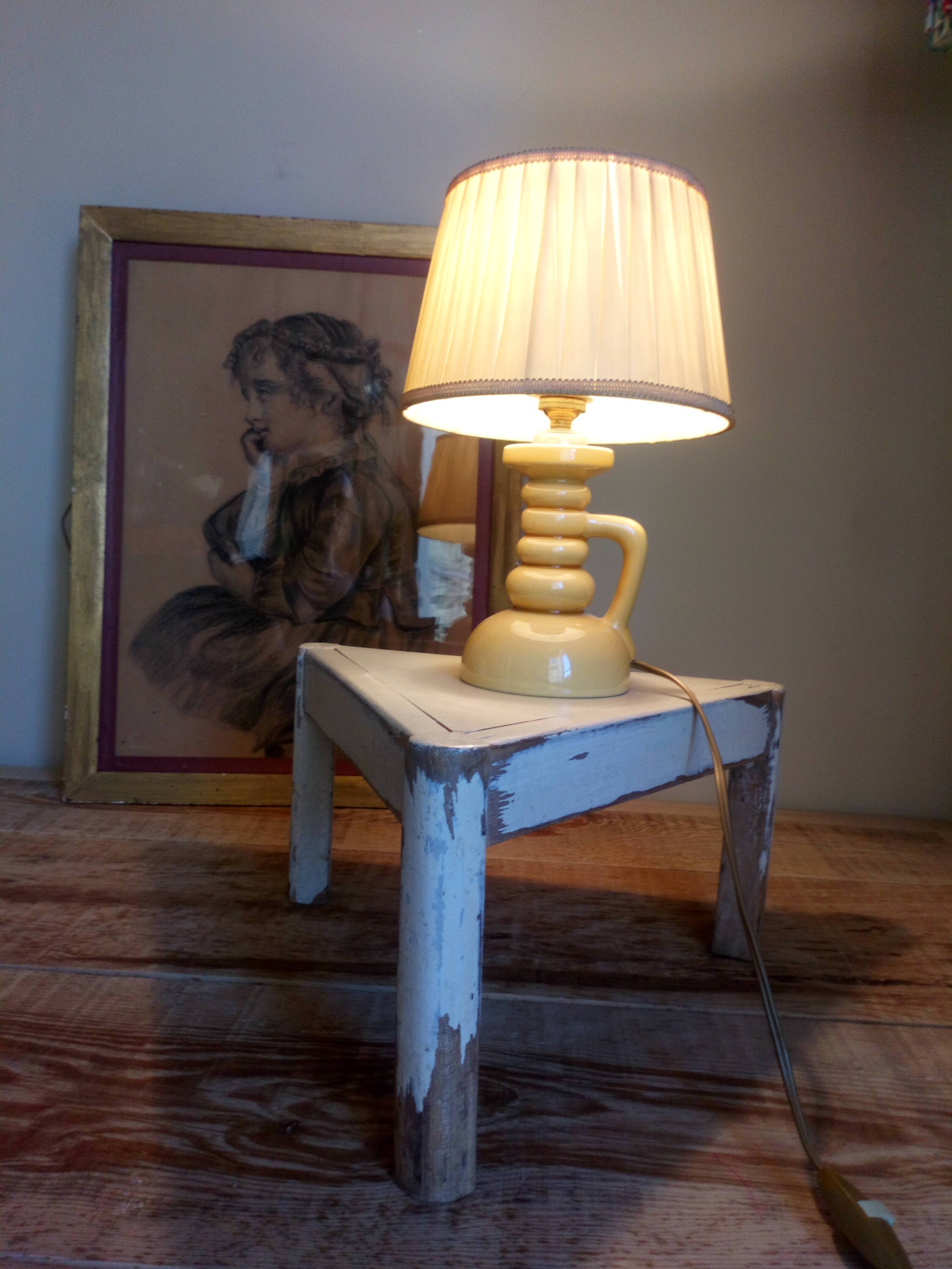 Vintage ceramic bedside lamp