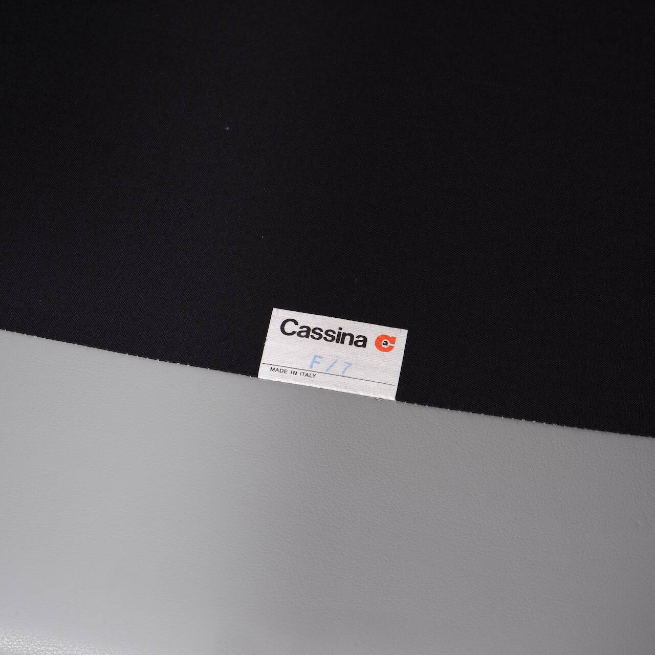 Ensemble de sièges en cuir « Maralunga » de Vico Magistretti pour Cassina
