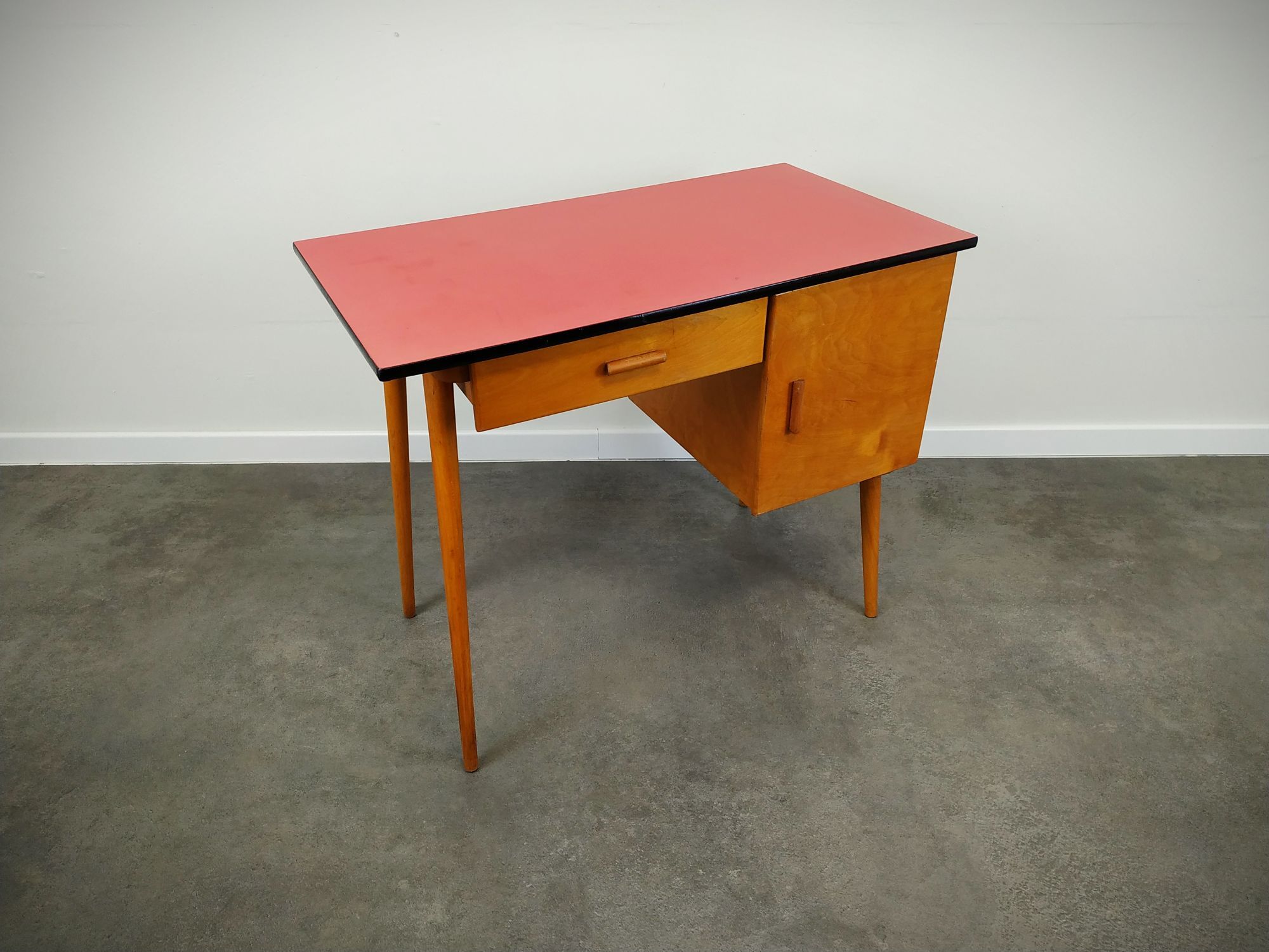 Bureau bois et formica 60's