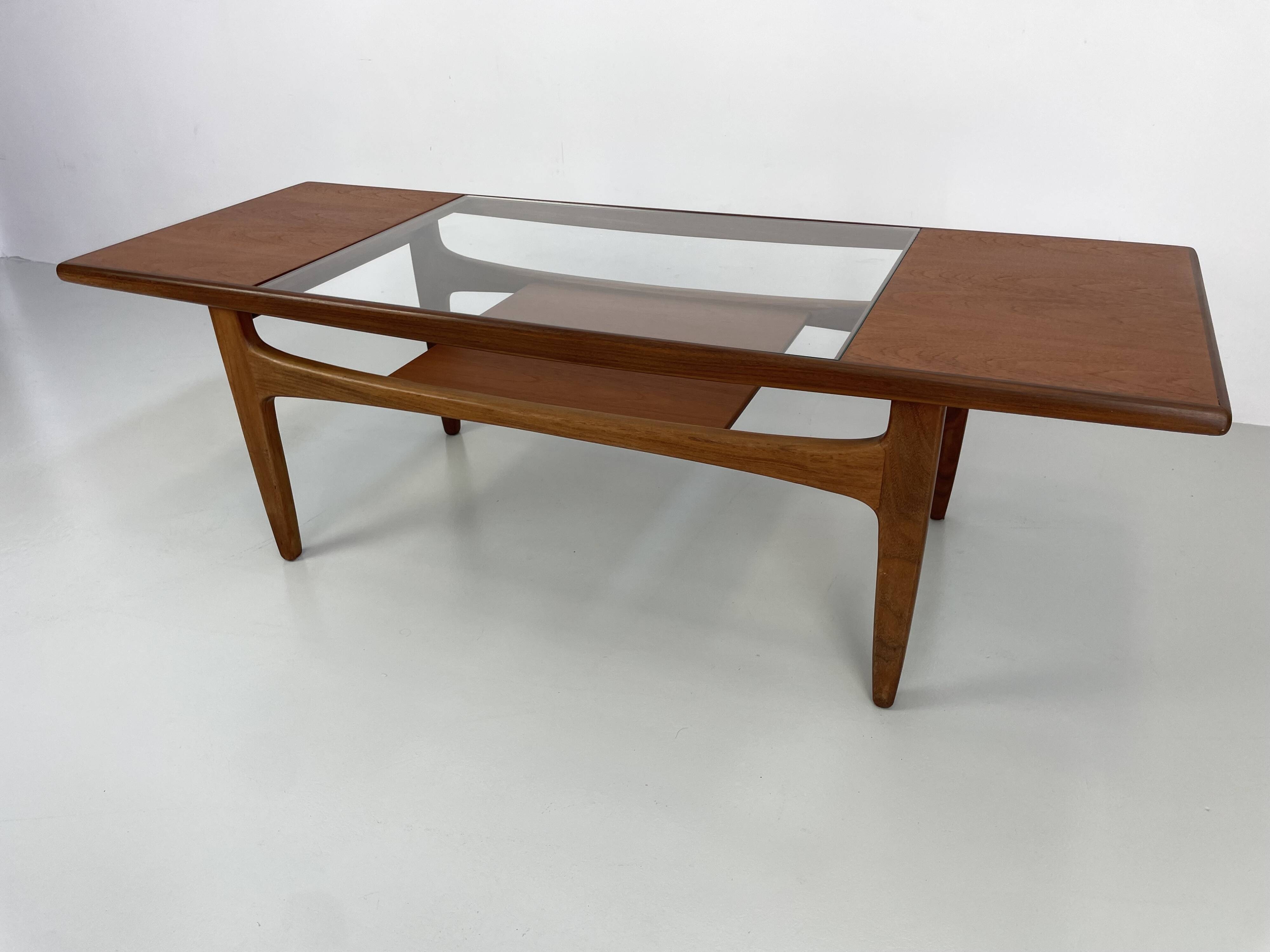 Teak coffee table from the 1960s by G-Plan