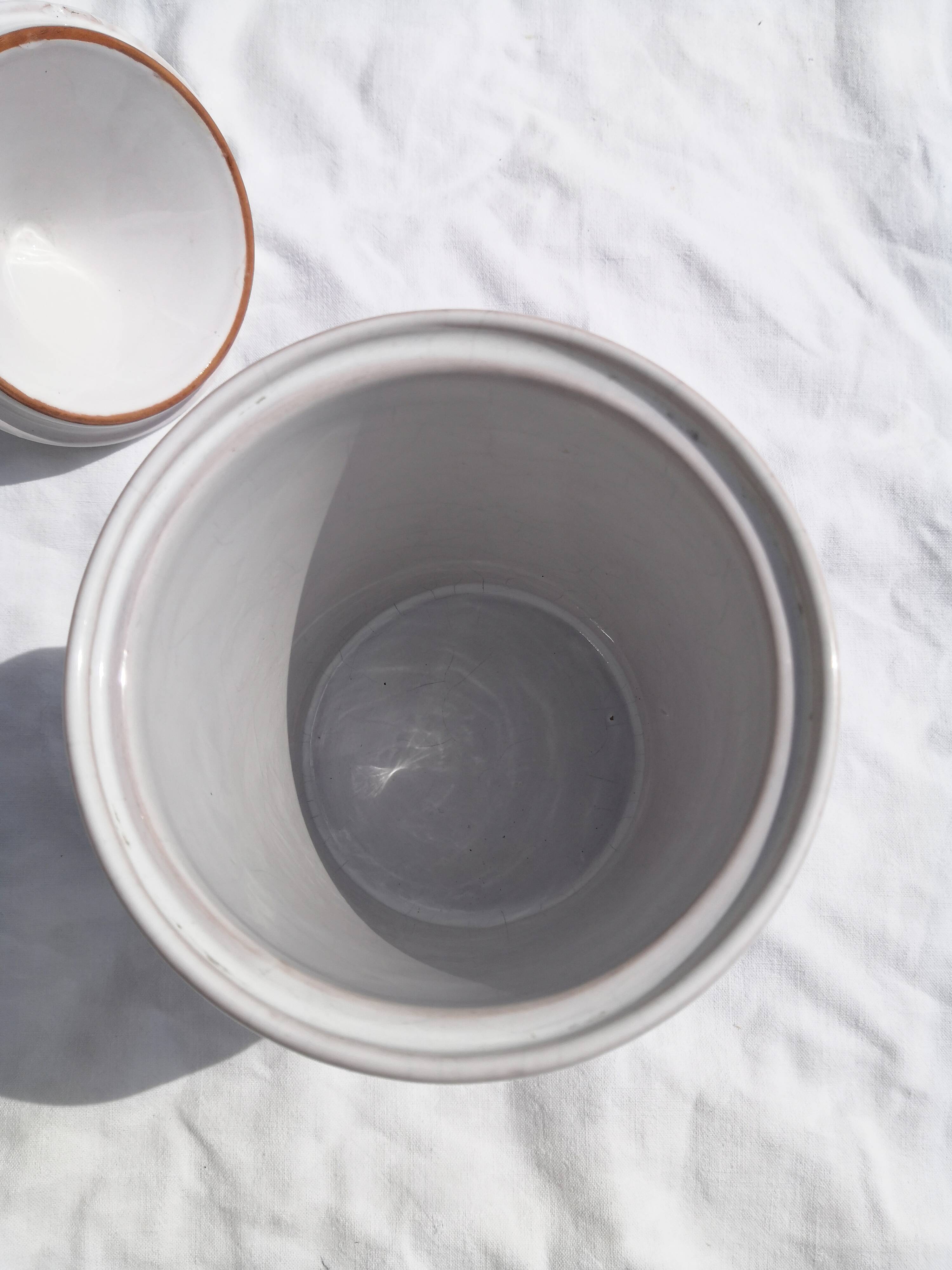 Moustiers porcelain sugar pot