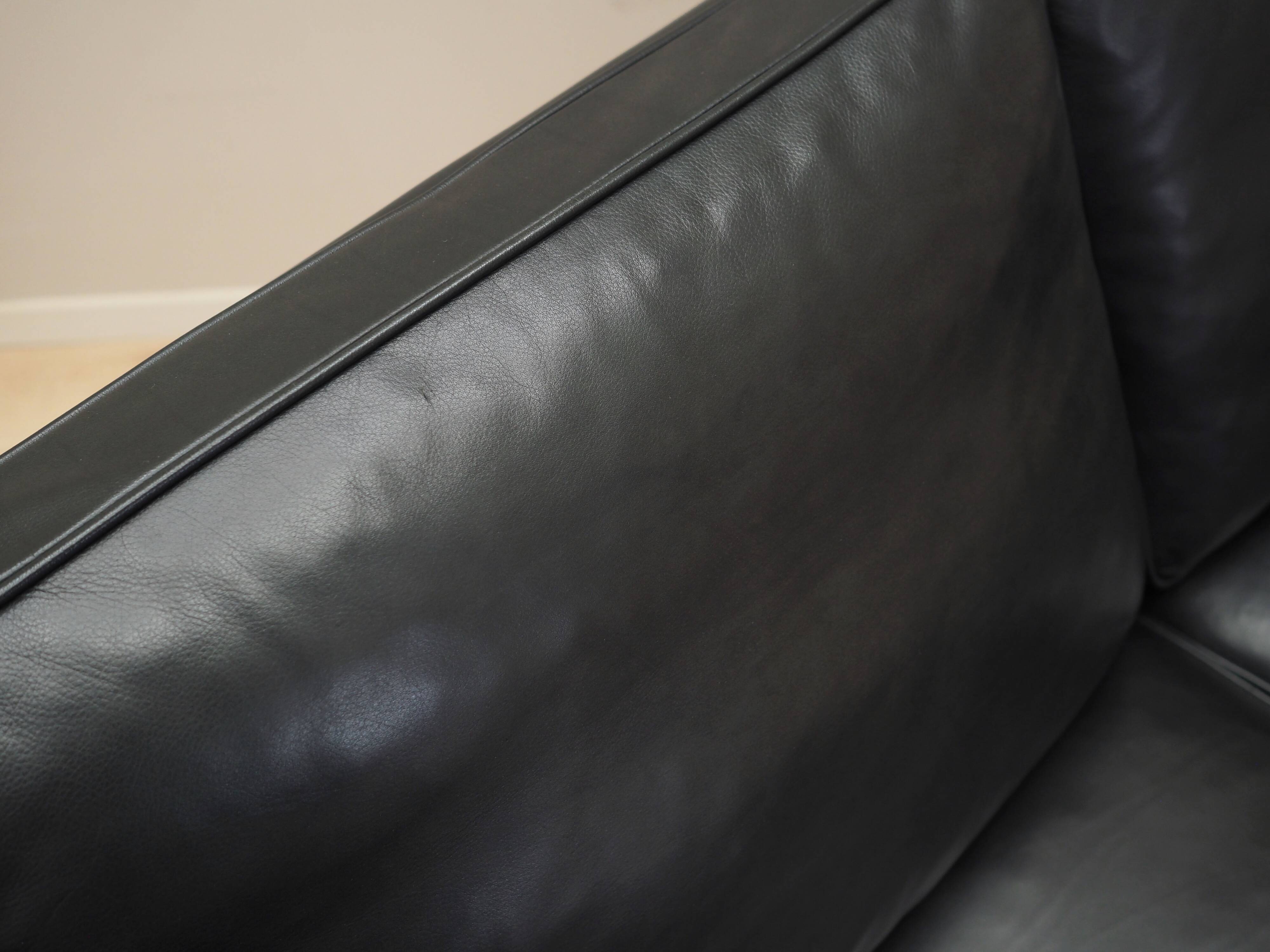 Black leather sofa, Danish design, 1970s, manufacture: Hurup Møbelfabrik