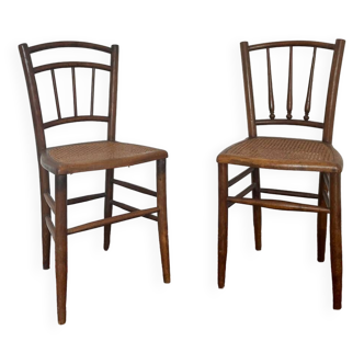 Paire de chaises de bistrot cannées