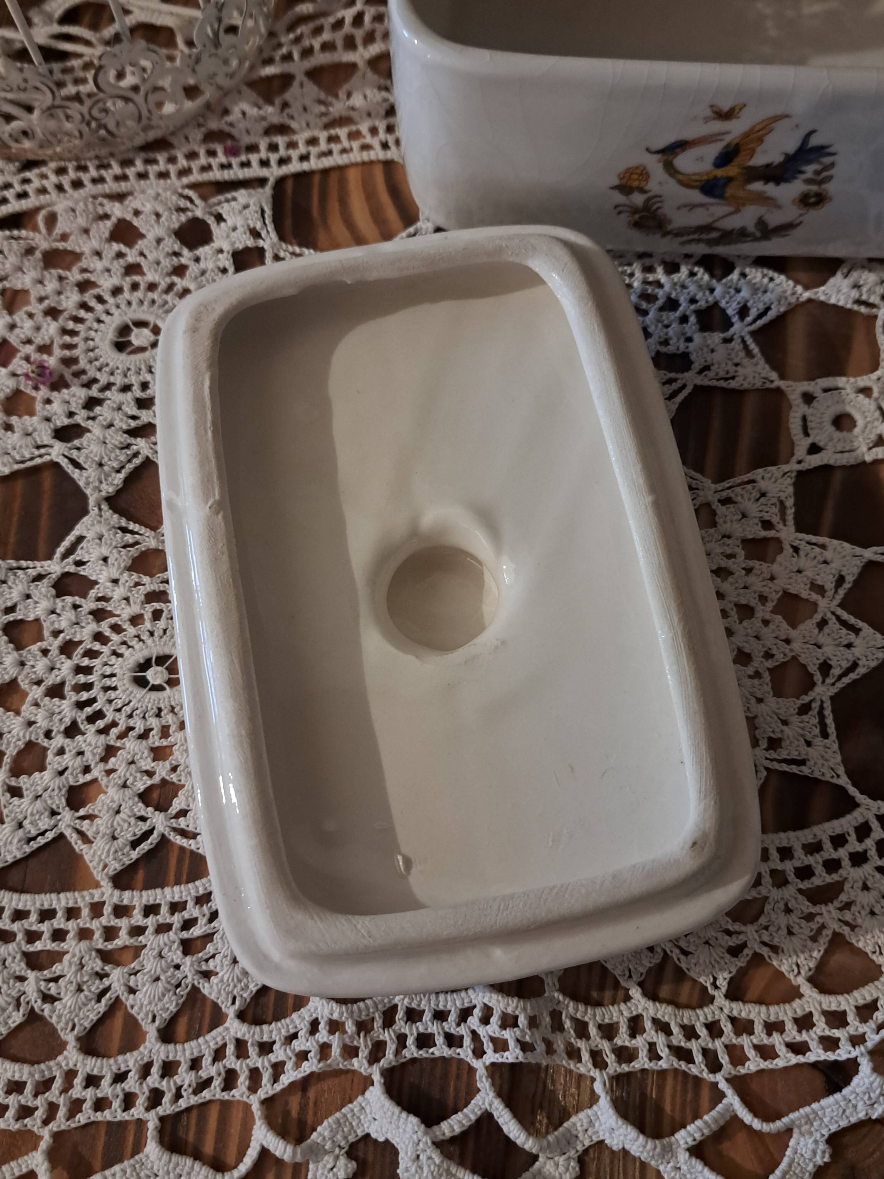 Moustiers style San Marino ceramic butter dish